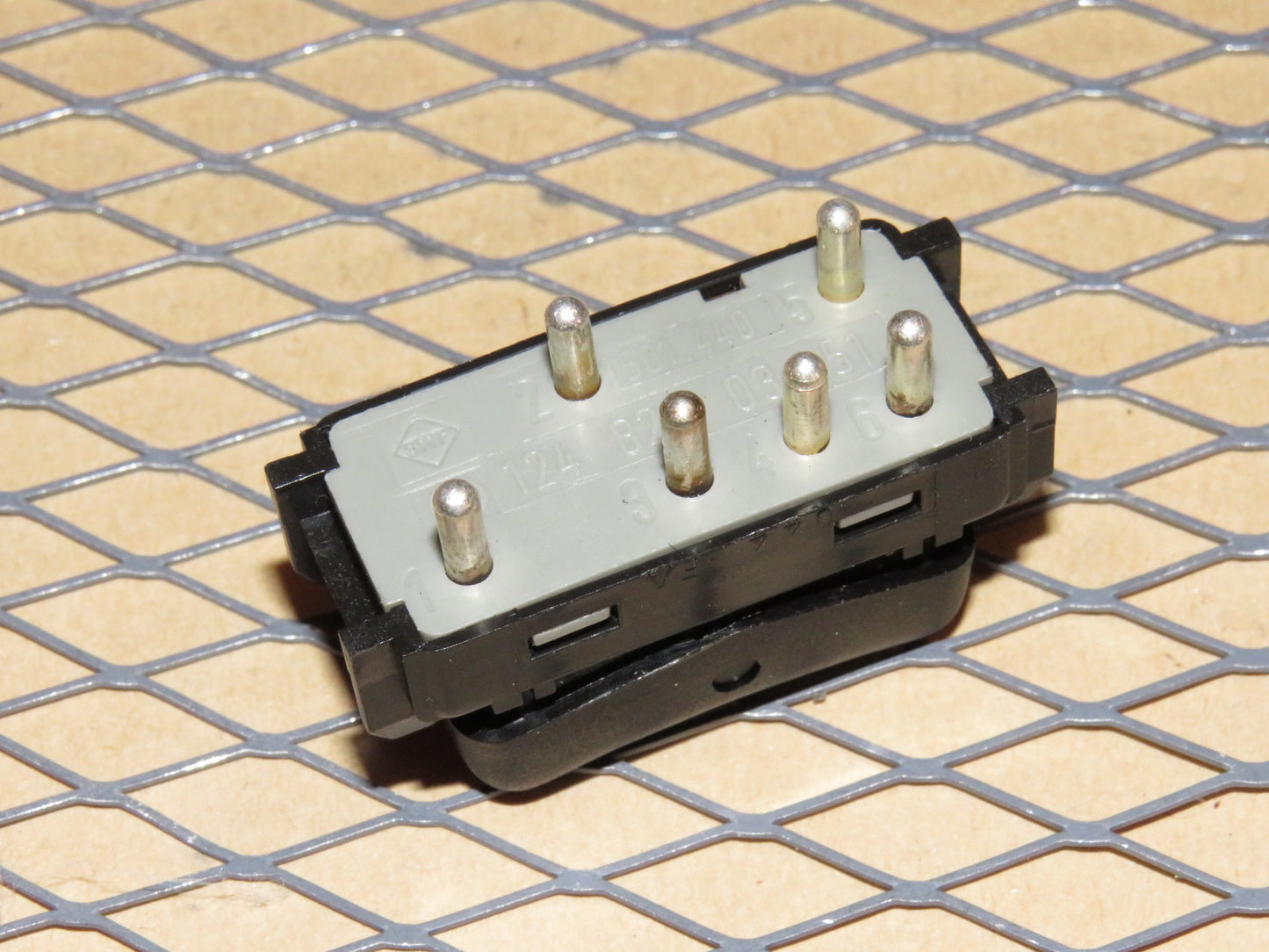 92 93 Mercedes 500E OEM Temperature Climate Control Air Recirculation Switch