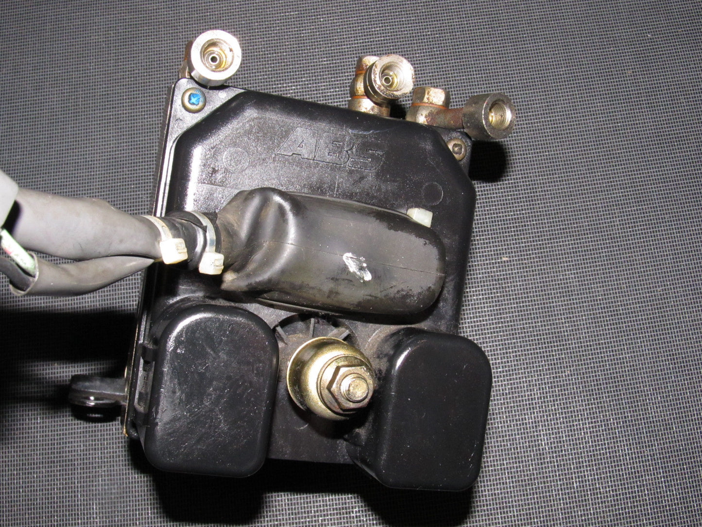 94 95 96 97 Mazda Miata OEM ABS Actuator Motor