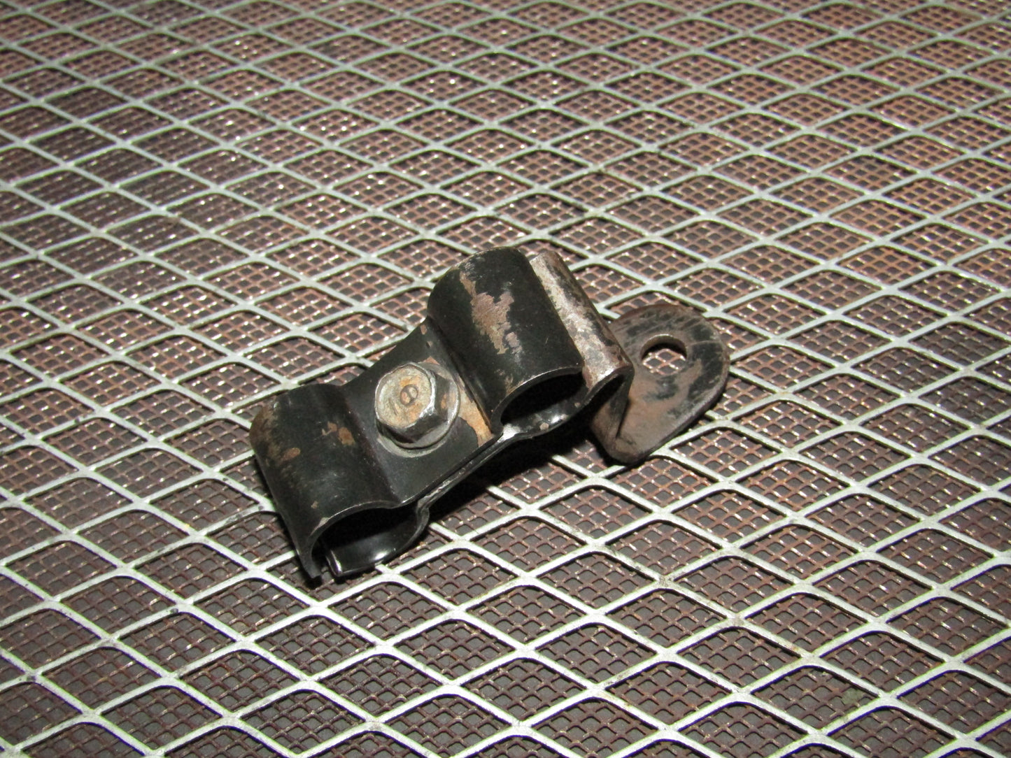 94 95 96 97 98 99 Toyota Celica 1.8L OEM Power Steering Hose Line Holder Bracket