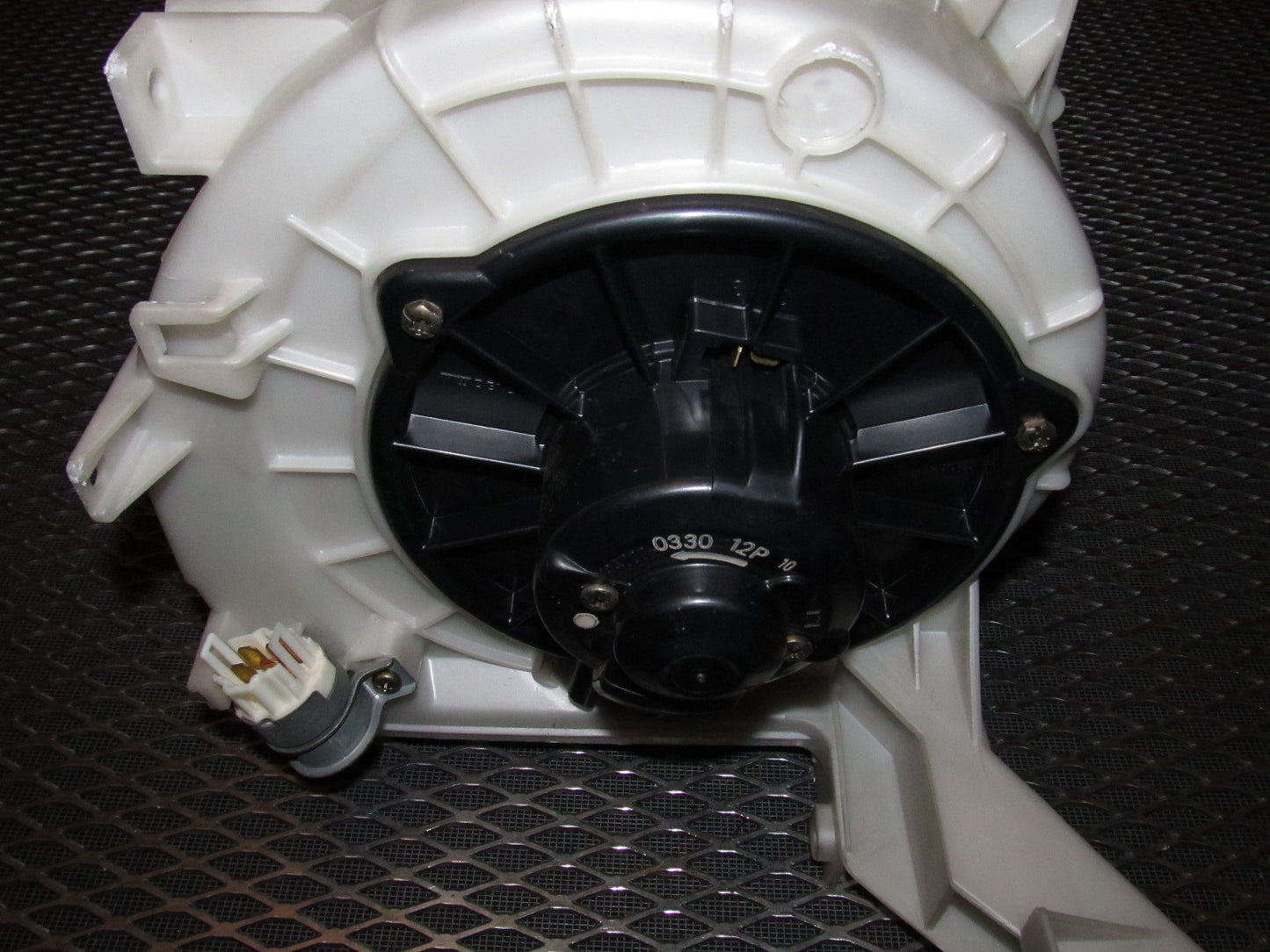 94 95 96 97 Mitsubishi 3000GT OEM Blower Motor & Box