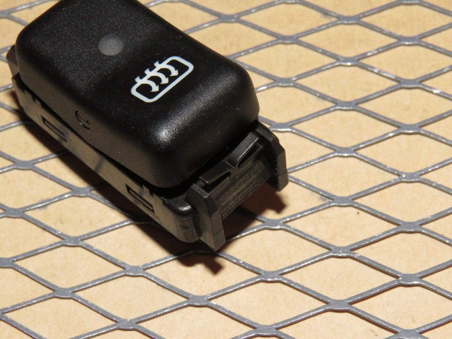 92 93 Mercedes 500E OEM Rear Defroster Switch