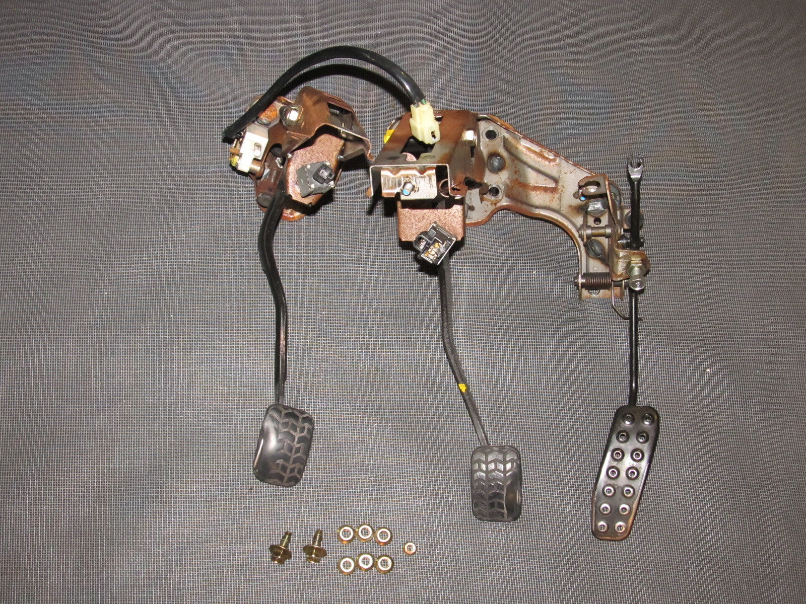 94 95 96 97 Mazda Miata OEM M/T Pedal Assembly