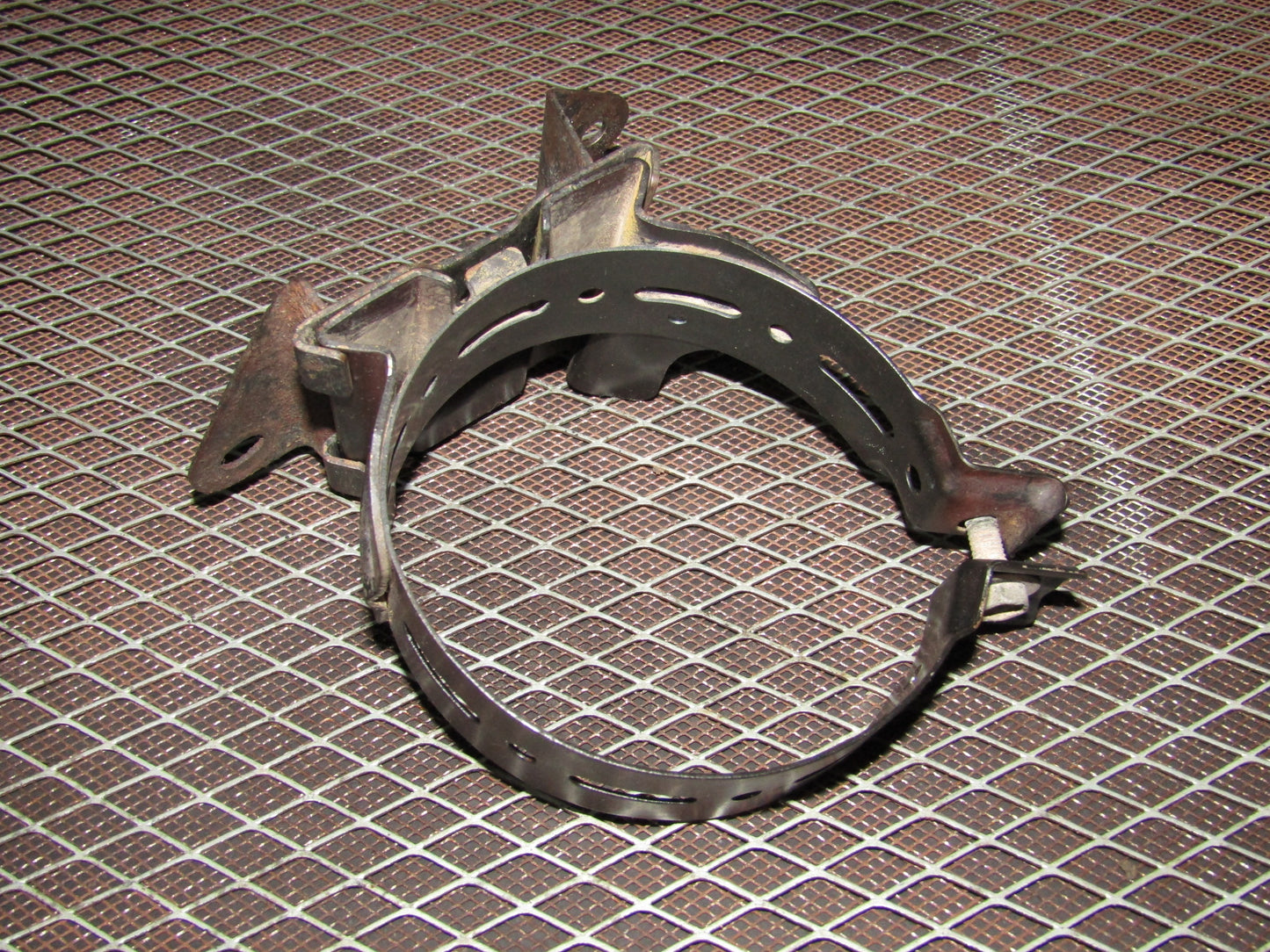 94 95 96 97 98 99 Toyota Celica OEM Emission Charcoal Canister Evap Tank Mounting Bracket