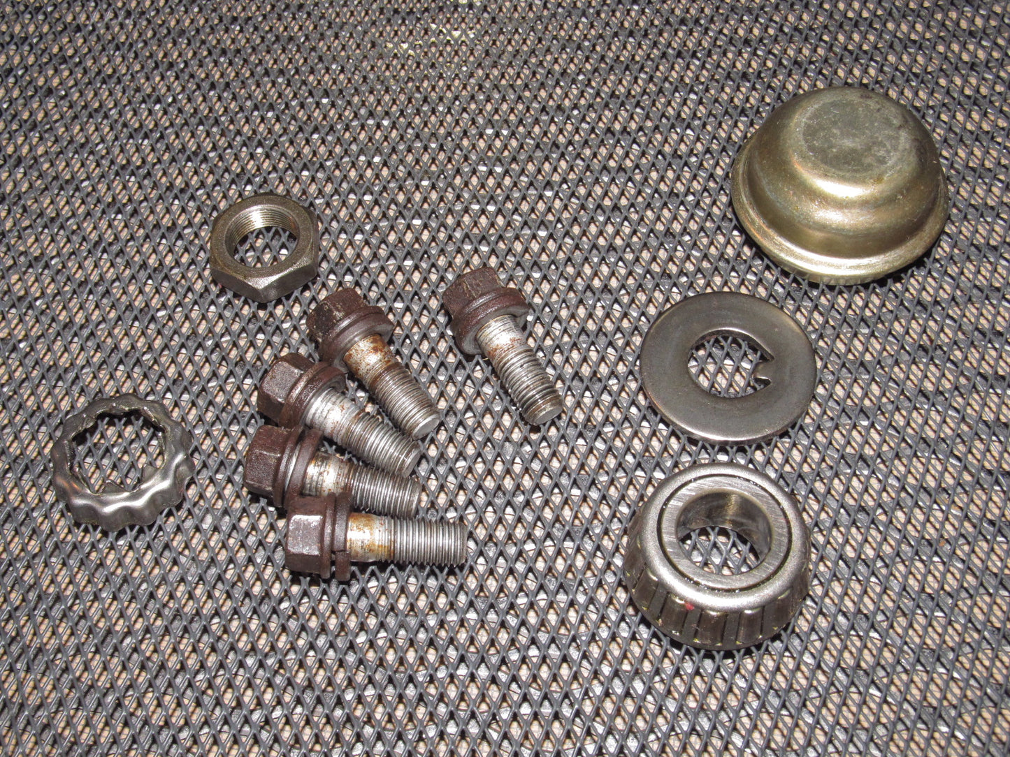 87 88 89 Nissan 300zx OEM Front Wheel Hub – Autopartone