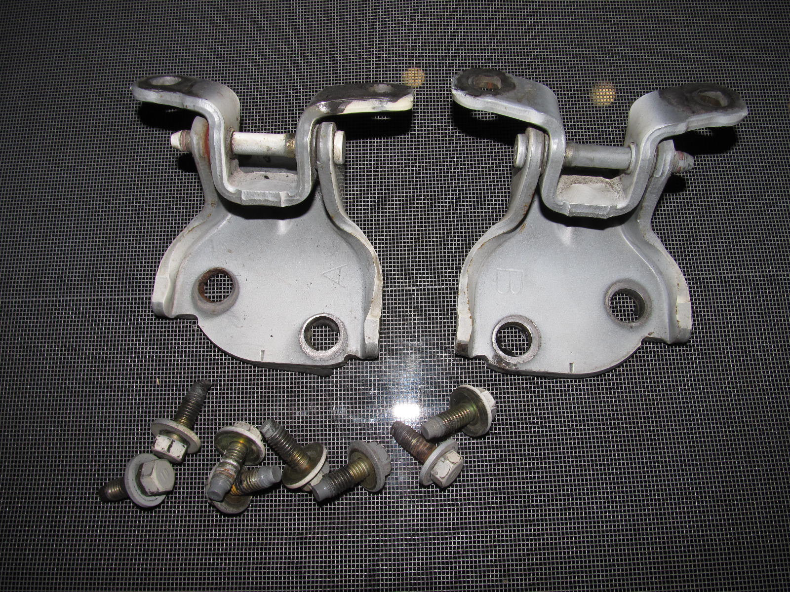 96 97 98 99 00 Honda Civic OEM Door Hinges - Right