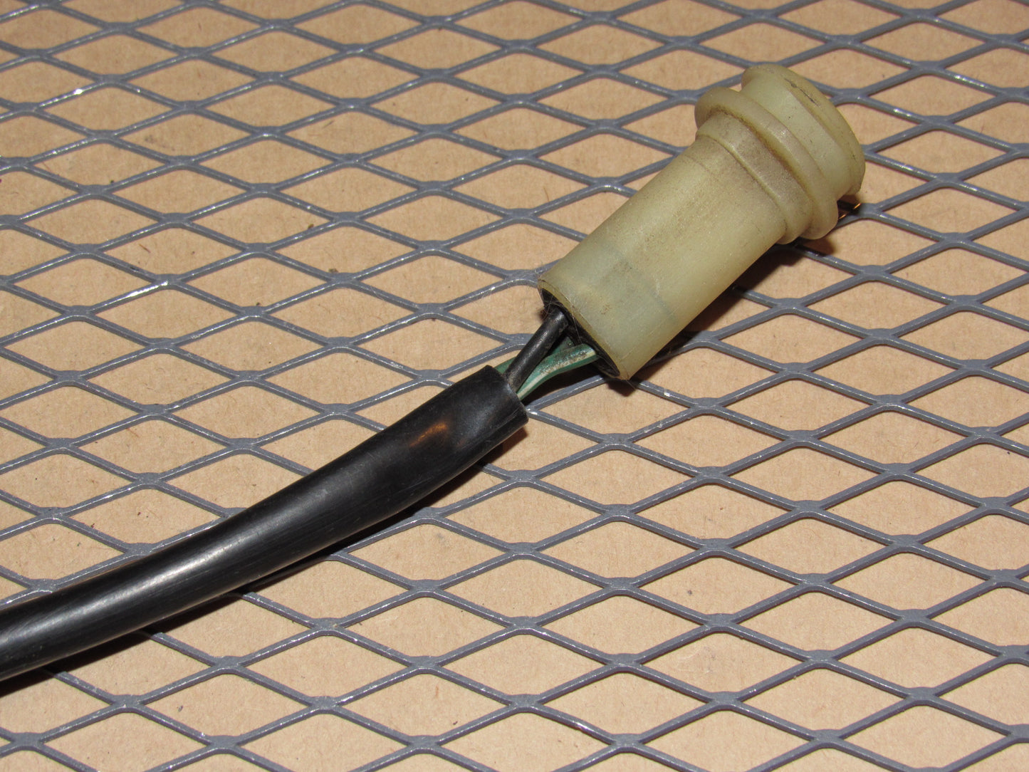 82 83 Datsun 280zx OEM Power Door Lock Latch Actuator Motor - Left