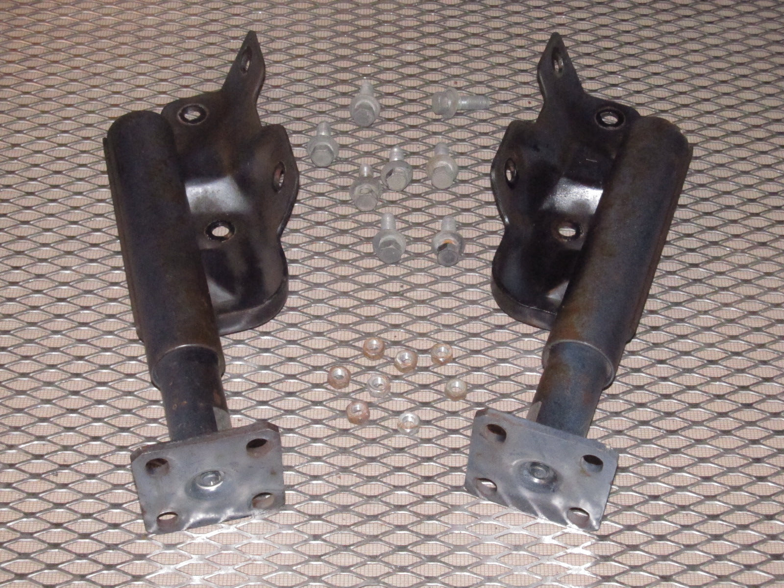 79 80 Datsun 280zx OEM Front Bumper Reinforcement Bracket Set