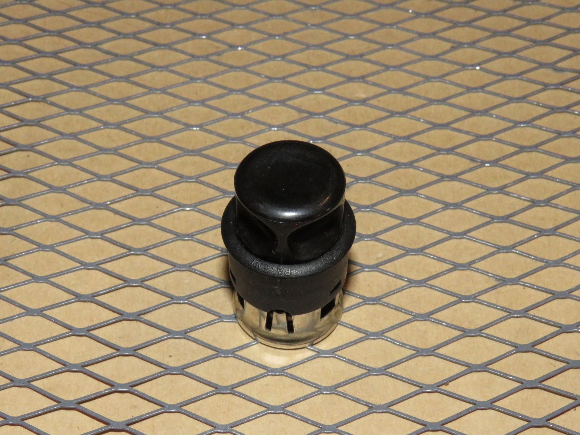 86 87 88 89 90 91 Mercedes Benz 560SEL OEM 12v 12 Volt Lighter