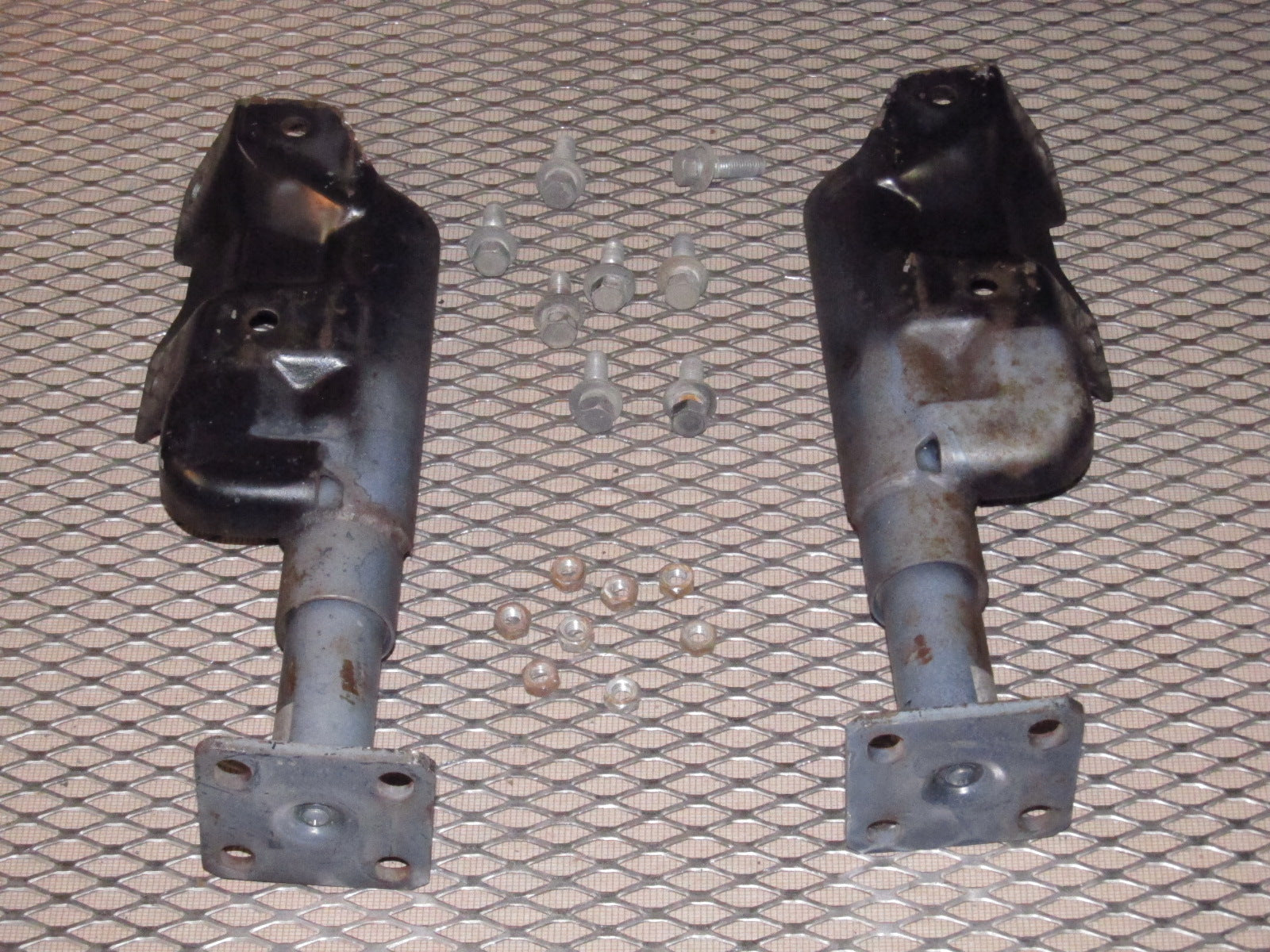 79 80 Datsun 280zx OEM Front Bumper Reinforcement Bracket Set – Autopartone