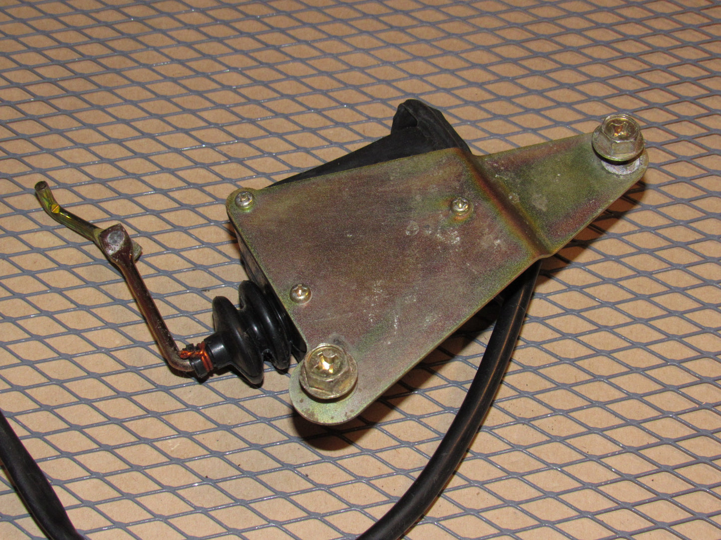 82 83 Datsun 280zx OEM Power Door Lock Latch Actuator Motor - Left