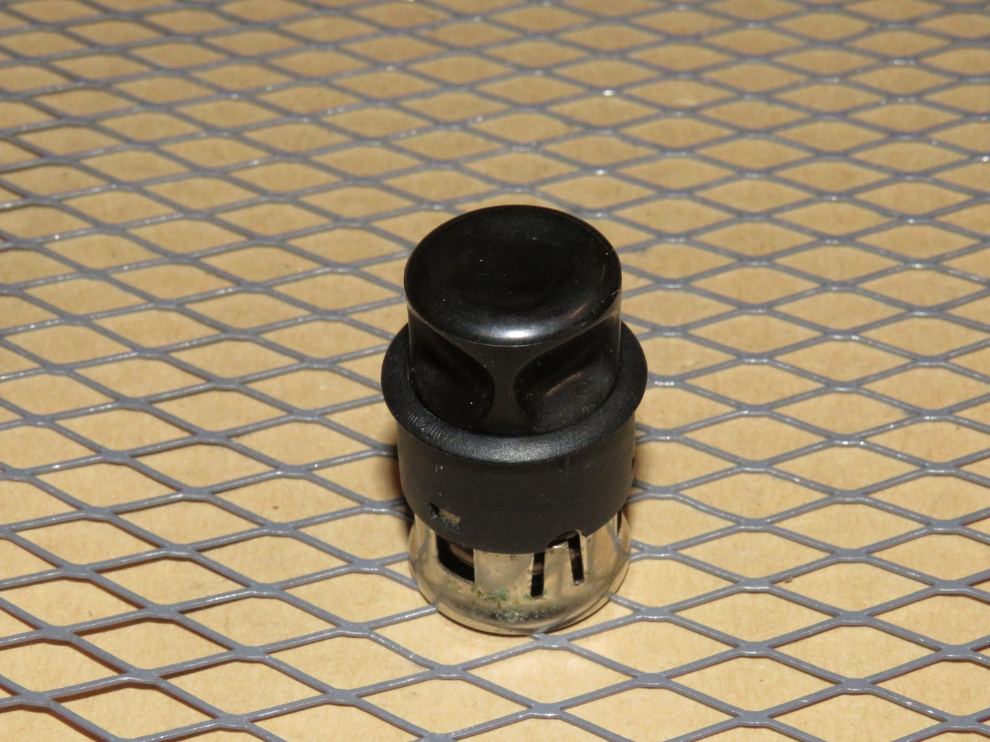 86 87 88 89 90 91 Mercedes Benz 560SEL OEM 12v 12 Volt Lighter