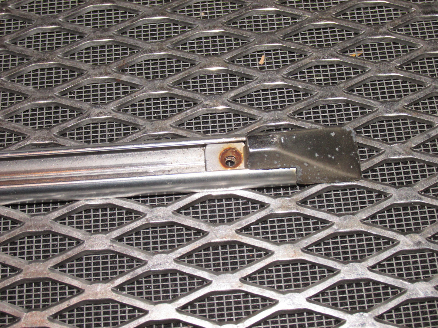 81 82 83 Datsun 280zx OEM Fender Moulding - Chrome