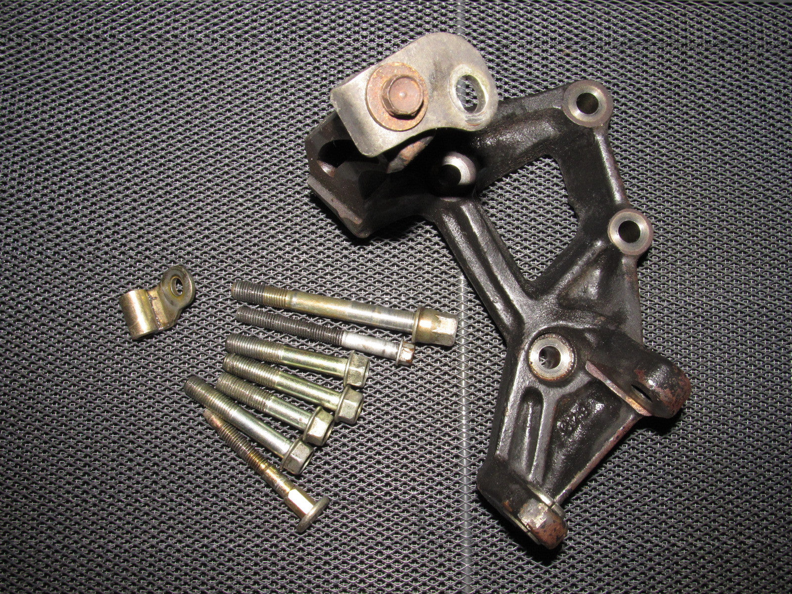 92 93 94 95 96 Honda Prelude Si OEM H23 Alternator Bracket