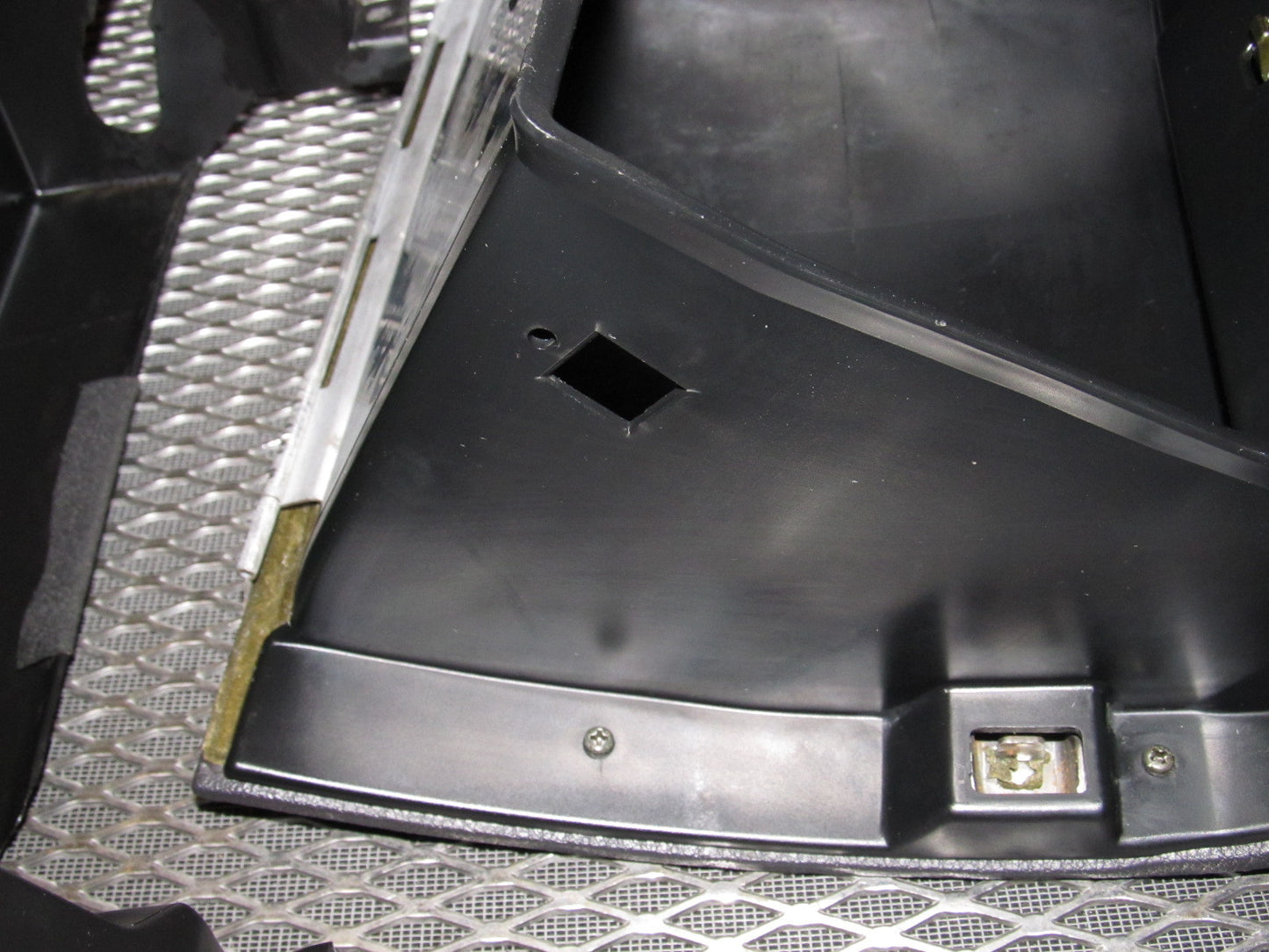 94 95 96 97 Mitsubishi 3000GT OEM Glove Box