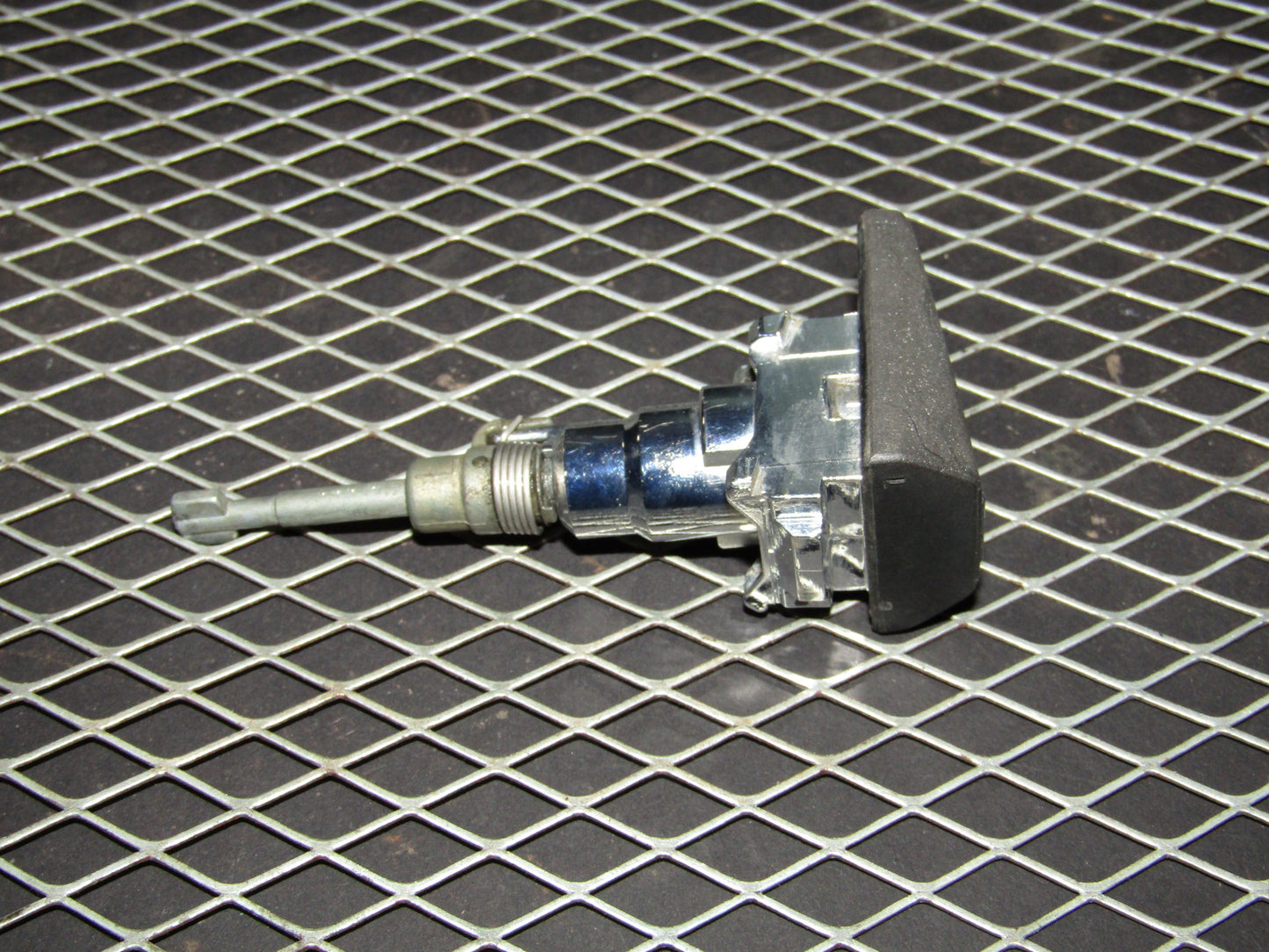 86-93 Mercedes Benz 300E OEM Front Door Lock Tumbler - Left