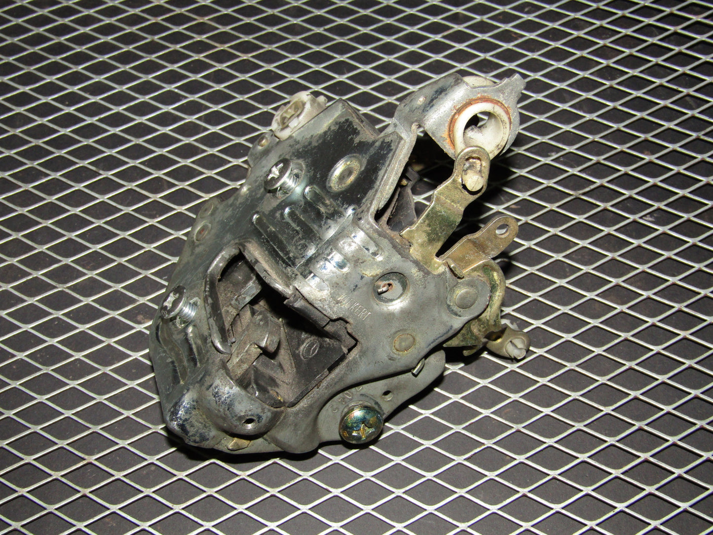 86-93 Mercedes Benz 300E OEM Front Door Latch - Left