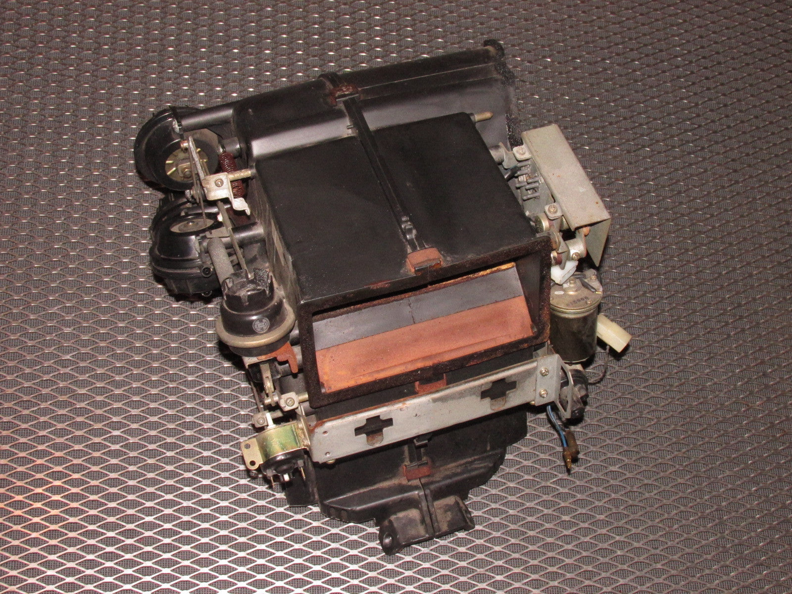 81 82 83 Datsun 280zx OEM Heater Core & Box