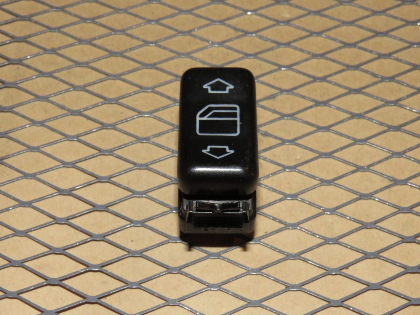86 87 88 89 90 91 Mercedes Benz 560SEL OEM Console Power Window Switch - Left