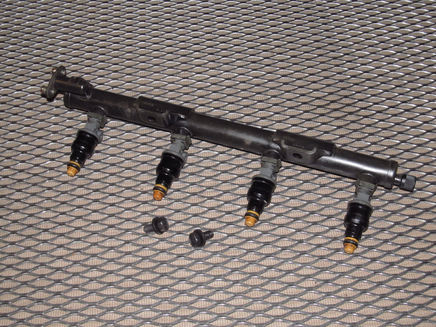 97 98 99 Mitsubishi Eclipse OEM Fuel Rail & Injector - NA 2.0L
