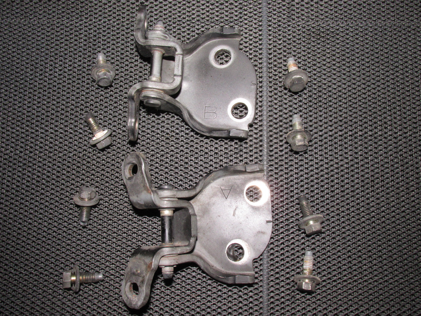 96 97 98 99 00 Honda Civic OEM Door Hinges - Right Set