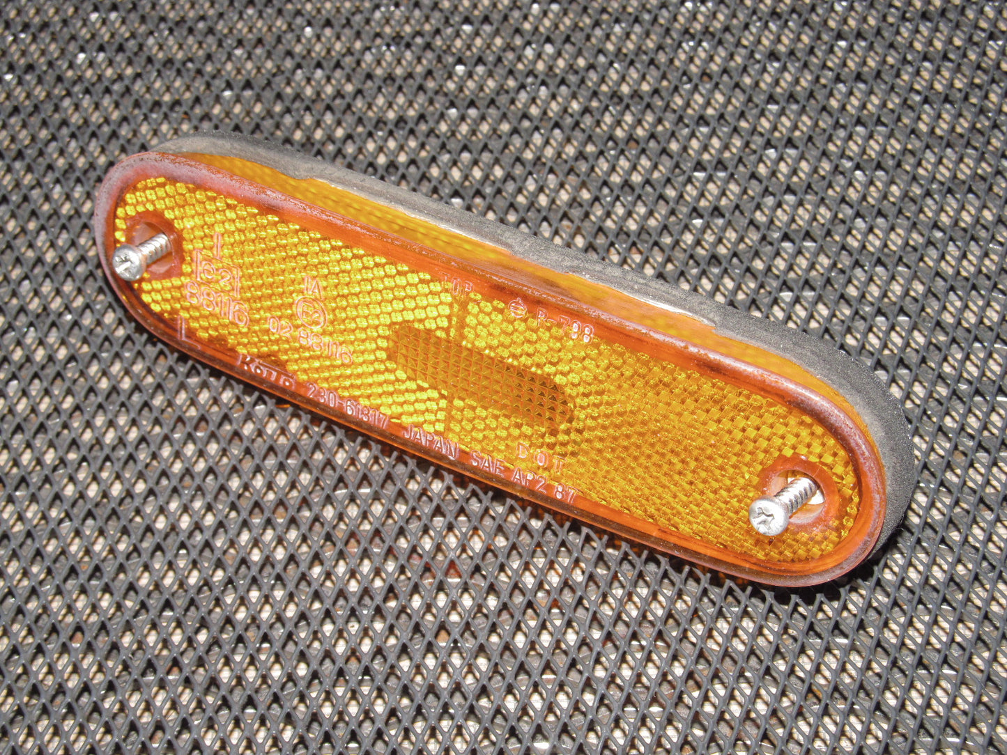 94 95 96 97 Mazda Miata OEM Front Side Marker Light - Left
