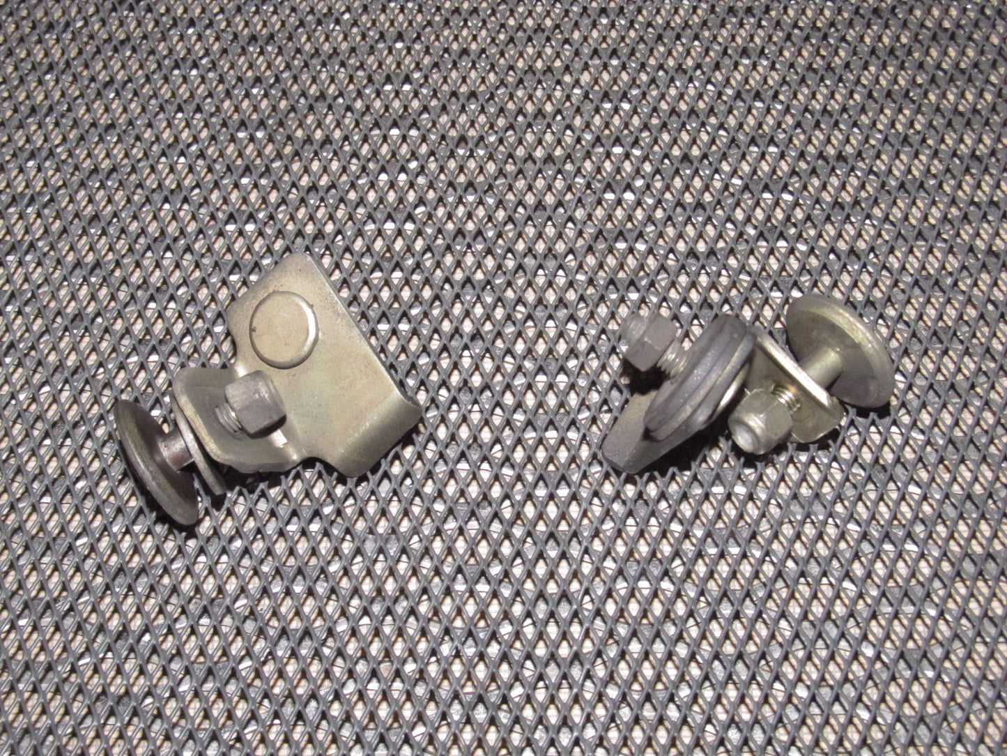 79 80 Datsun 280zx OEM Front Bumper Mounting Bracket Clip