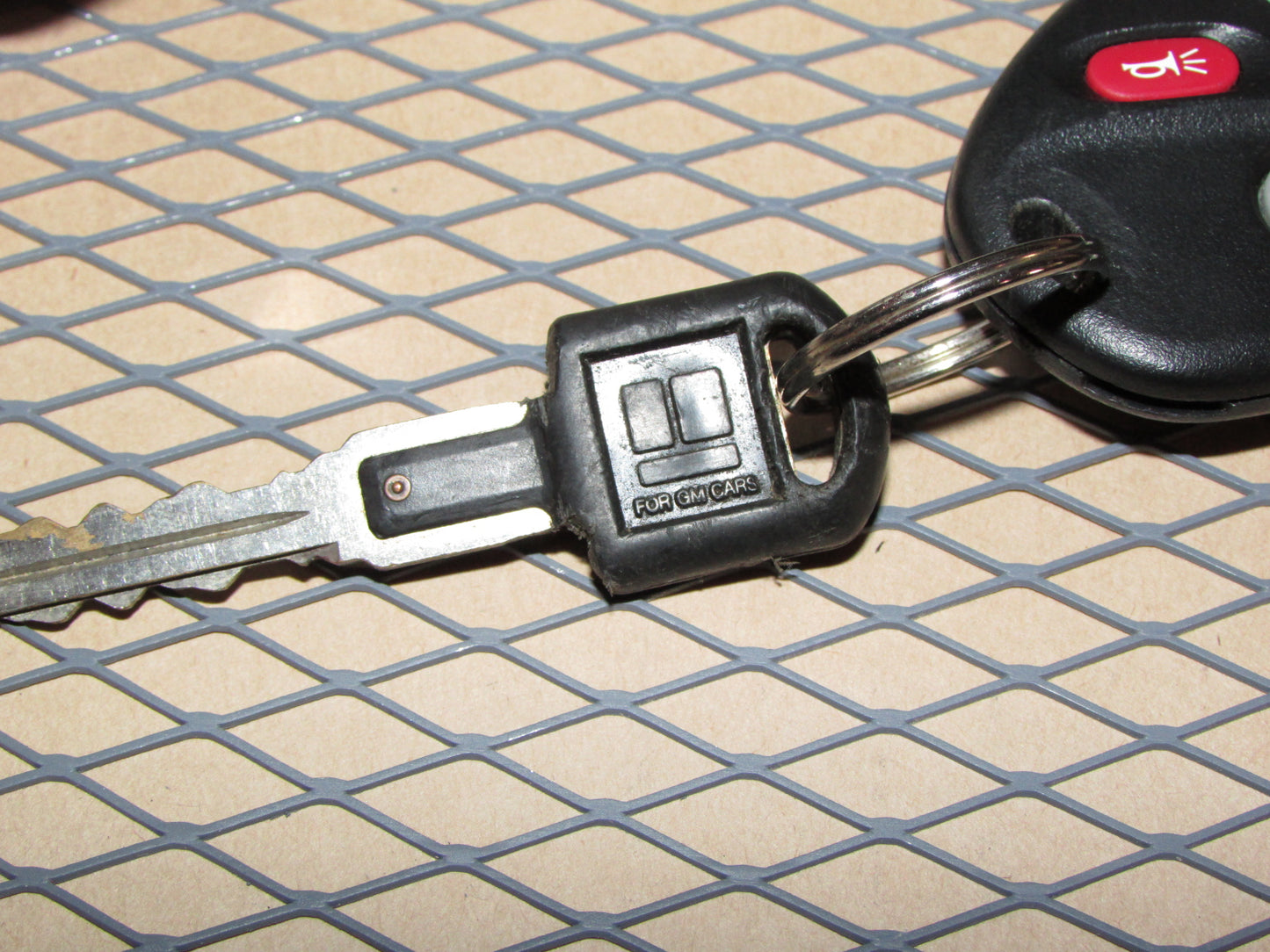 97 98 99 00 01 02 03 04 Chevrolet Corvette OEM Ignition Lock Cylinder & Key