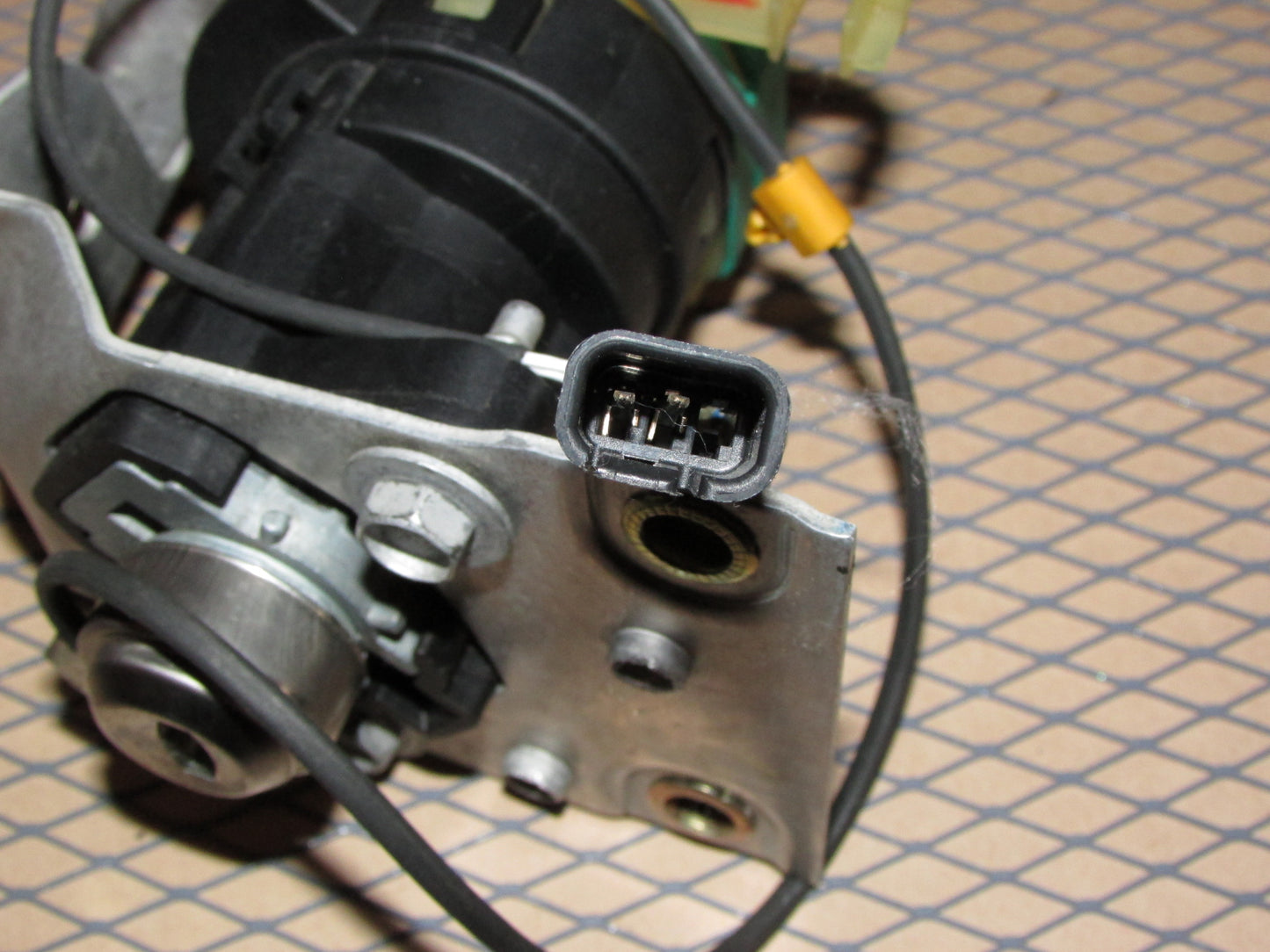 97 98 99 00 01 02 03 04 Chevrolet Corvette OEM Ignition Lock Cylinder & Key