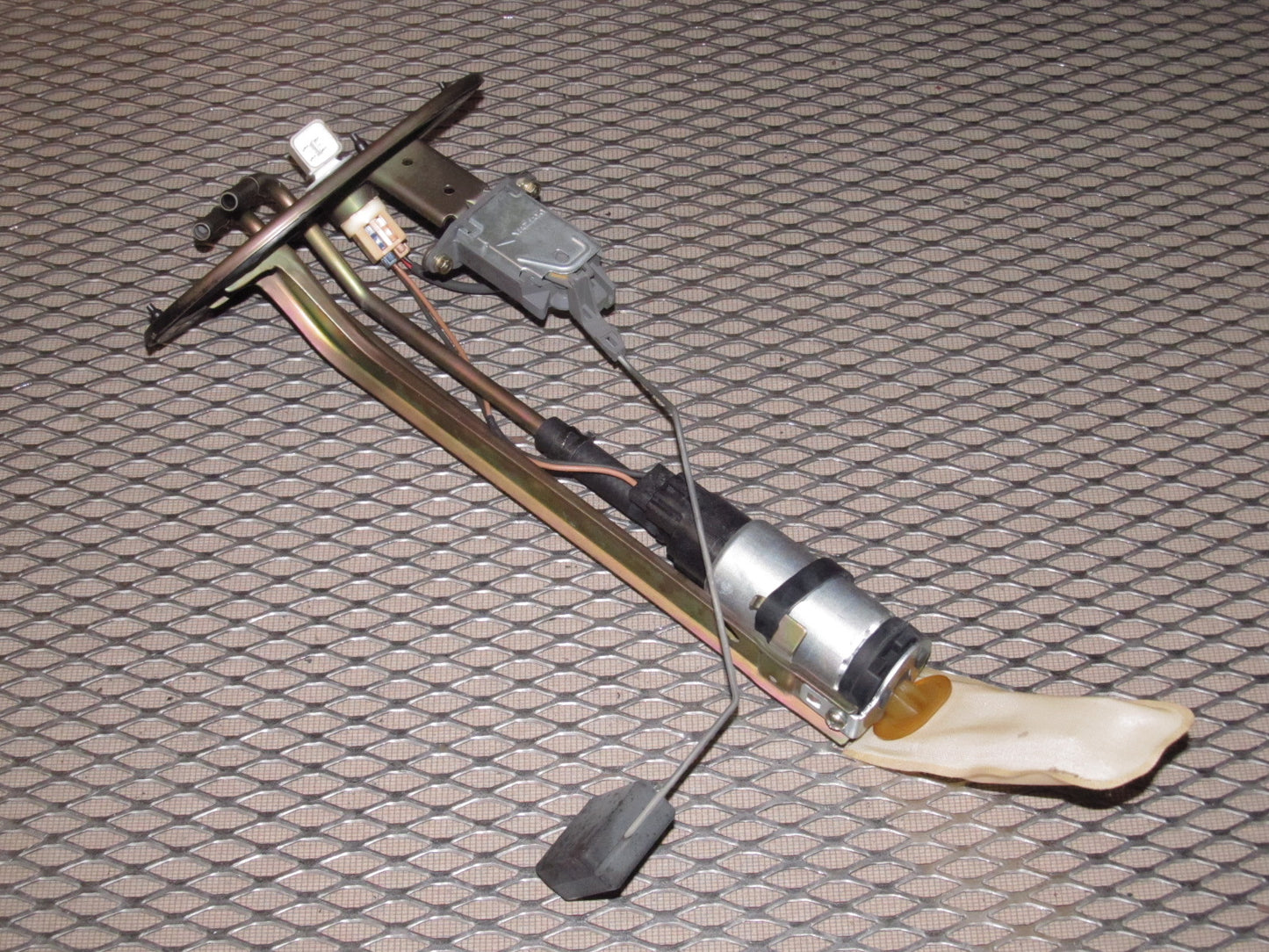94 95 96 97 Mazda Miata OEM Fuel Pump & Sending Unit