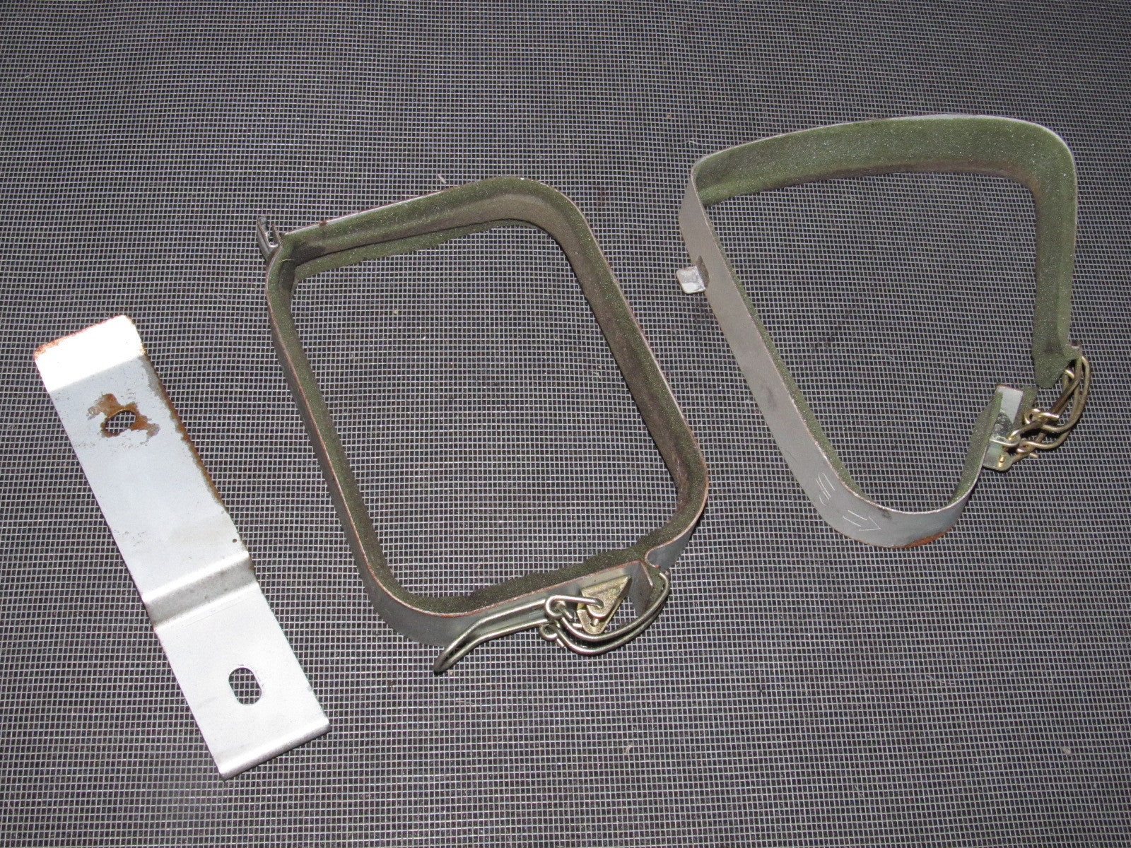 94 95 96 97 Mazda Miata OEM A/C Evaporator & Blower Housing Clamp
