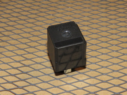 Chrysler Relay 04727370AA