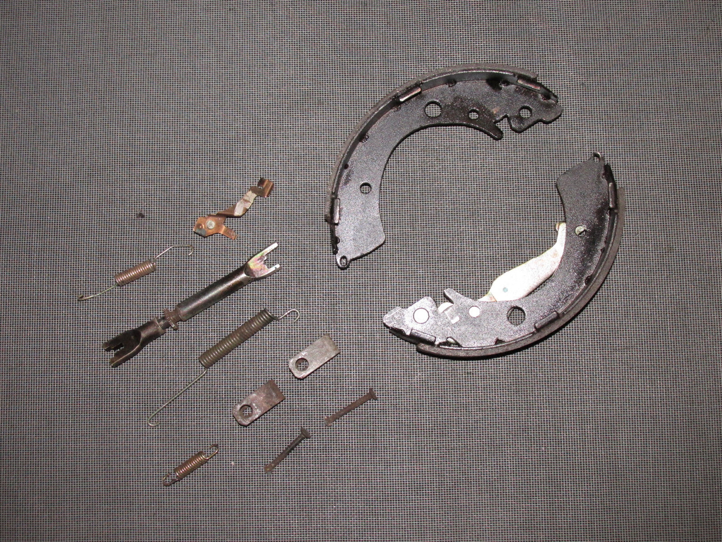 96 97 98 99 00 Honda Civic OEM Drum Brake & Hardware - Rear Right