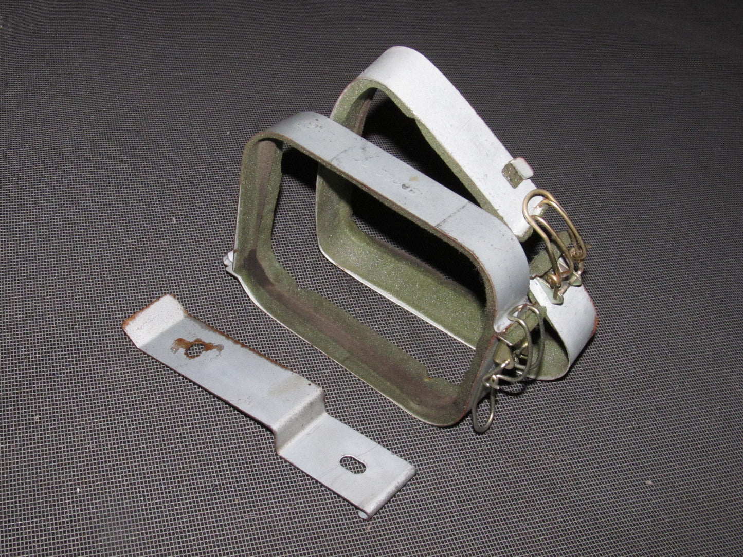 94 95 96 97 Mazda Miata OEM A/C Evaporator & Blower Housing Clamp