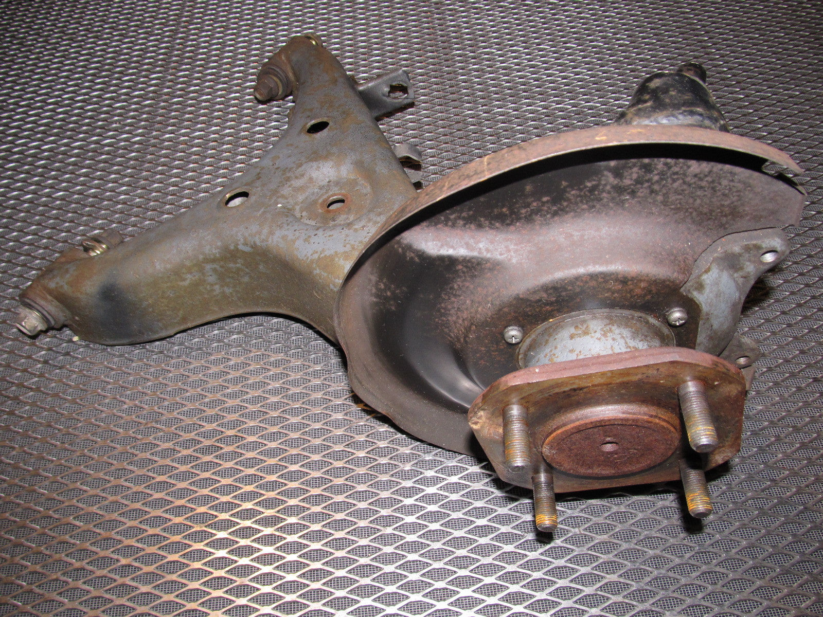 81 82 83 Datsun 280zx OEM Spindle & Knuckle Assembly - Rear Left