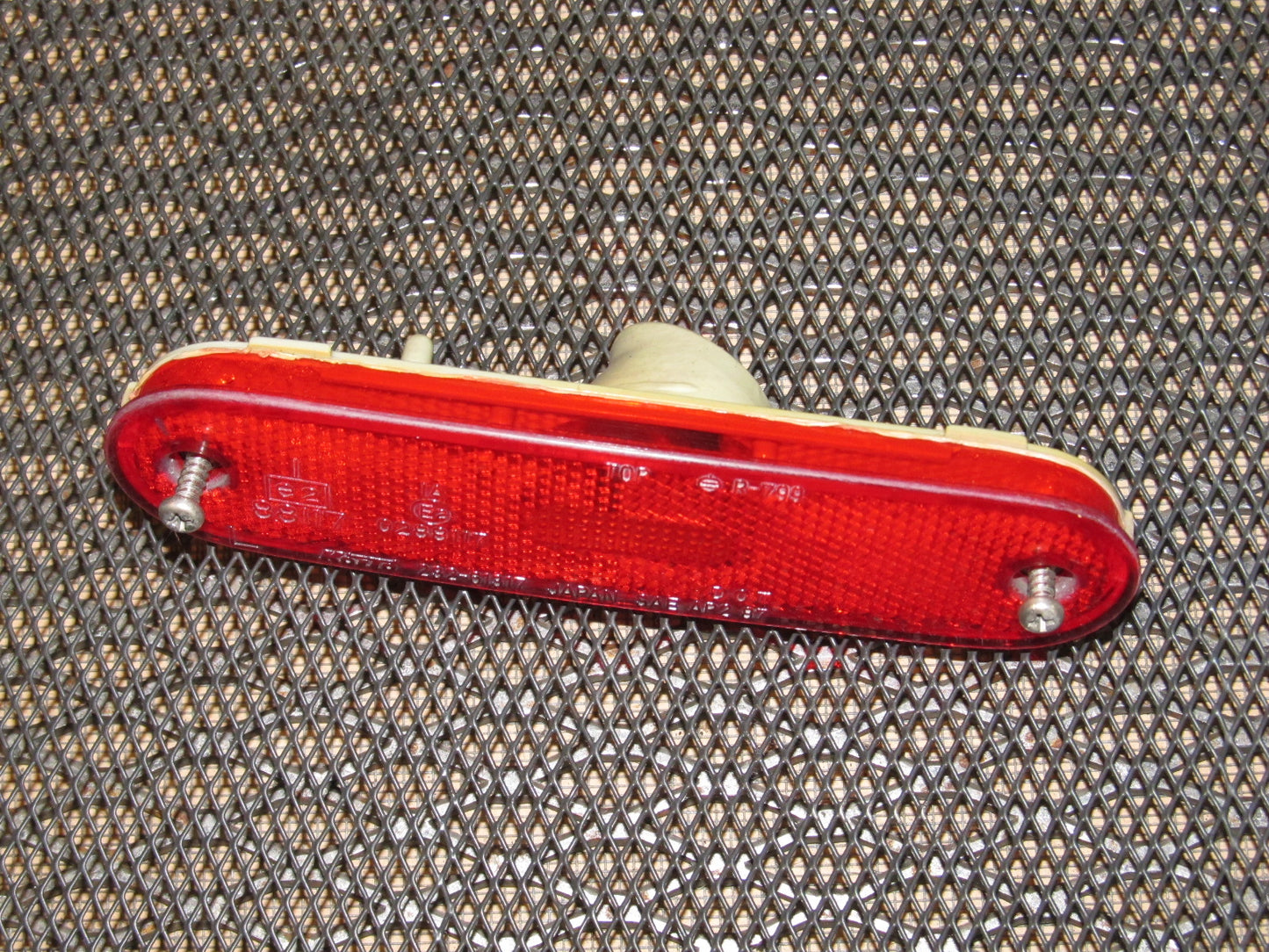 94 95 96 97 Mazda Miata OEM Rear Side Marker - Left