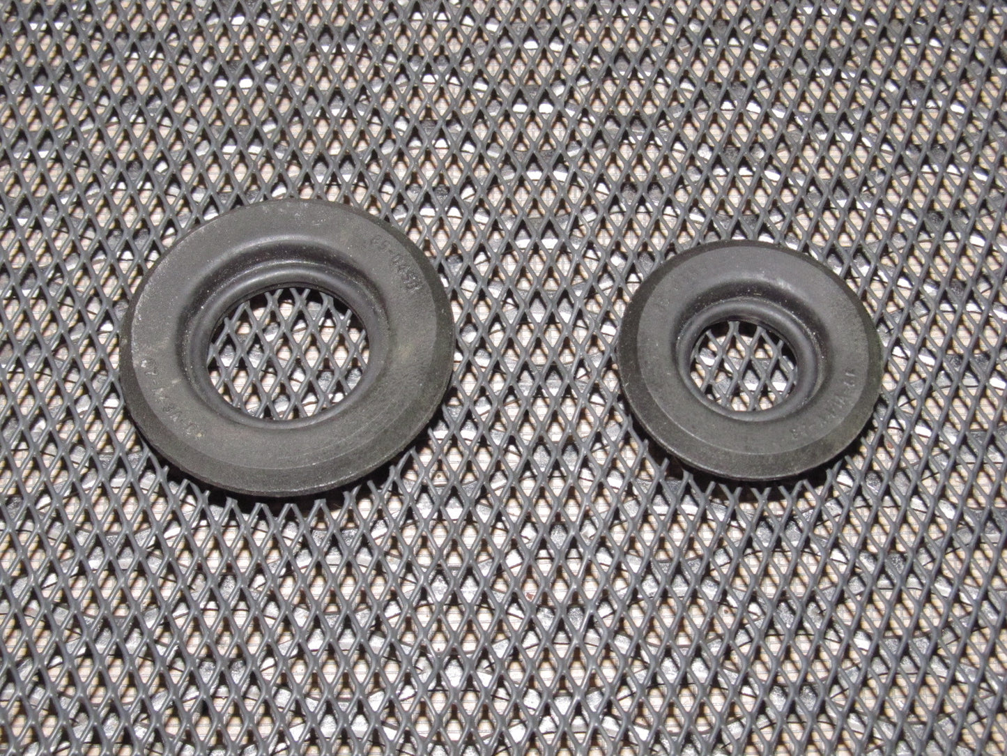 94 95 96 97 Mazda Miata OEM A/C Evaporator Core Firewall Grommet