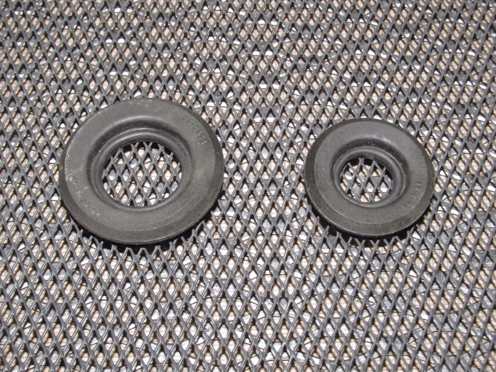 94 95 96 97 Mazda Miata OEM A/C Evaporator Core Firewall Grommet
