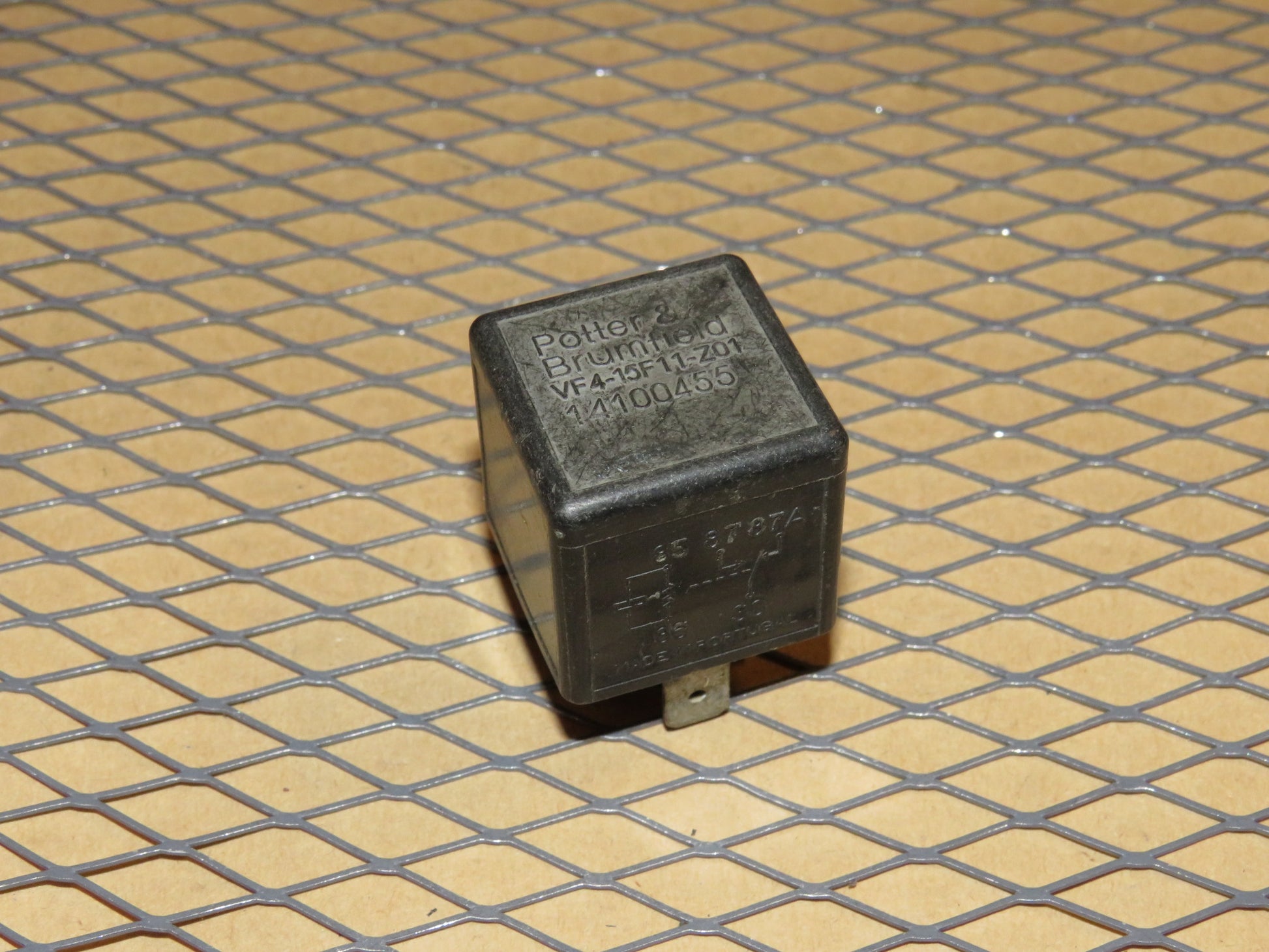 Chevrolet Relay VF4-15F11-Z01 / 14100455
