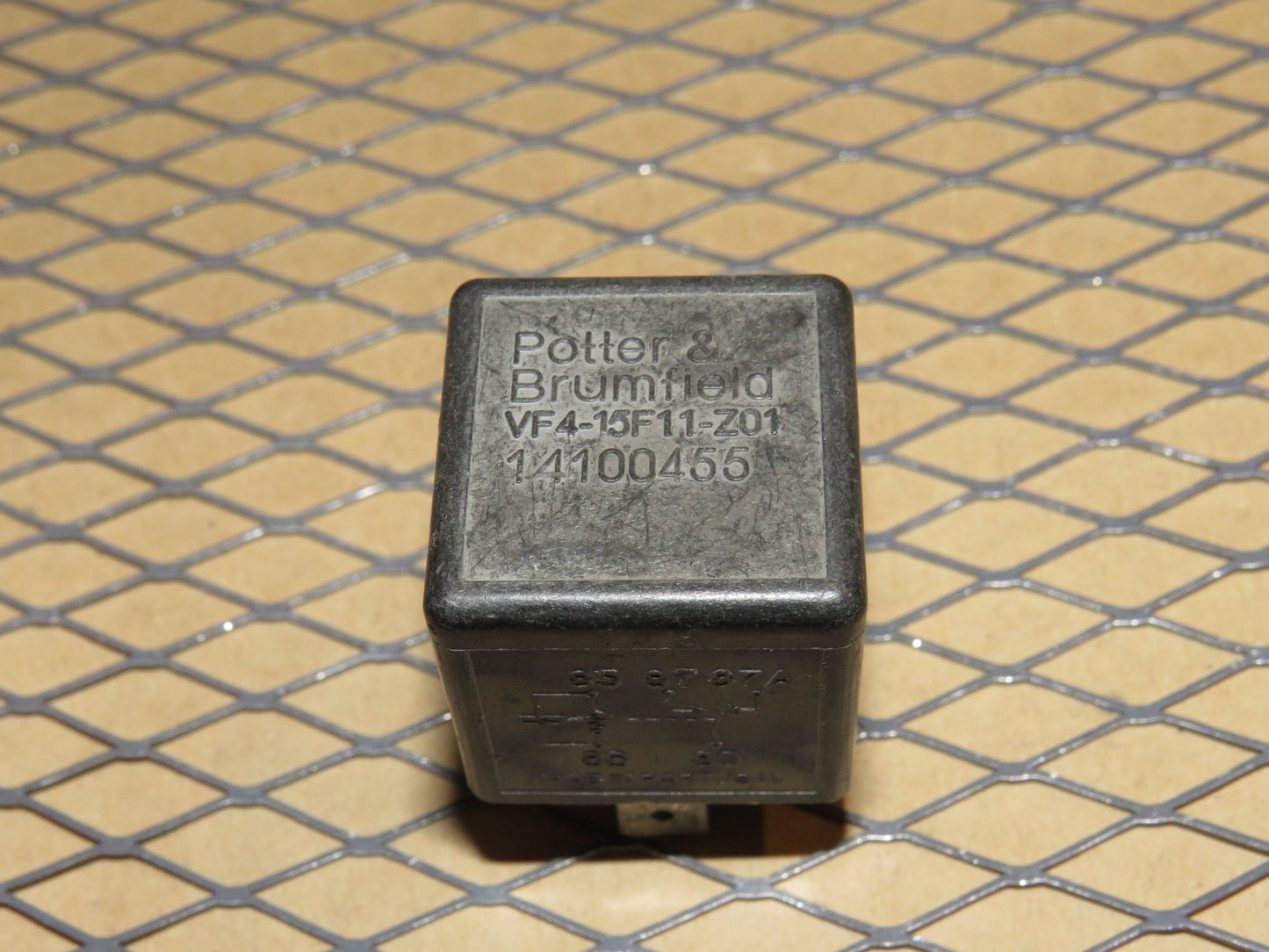 Chevrolet Relay VF4-15F11-Z01 / 14100455