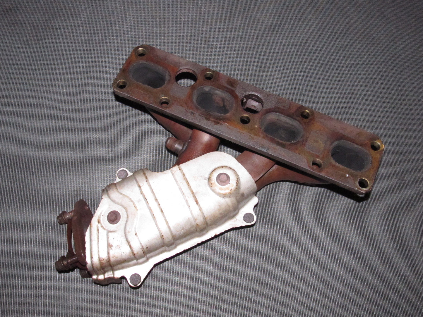 94 95 96 97 Mazda Miata OEM Exhaust Manifold