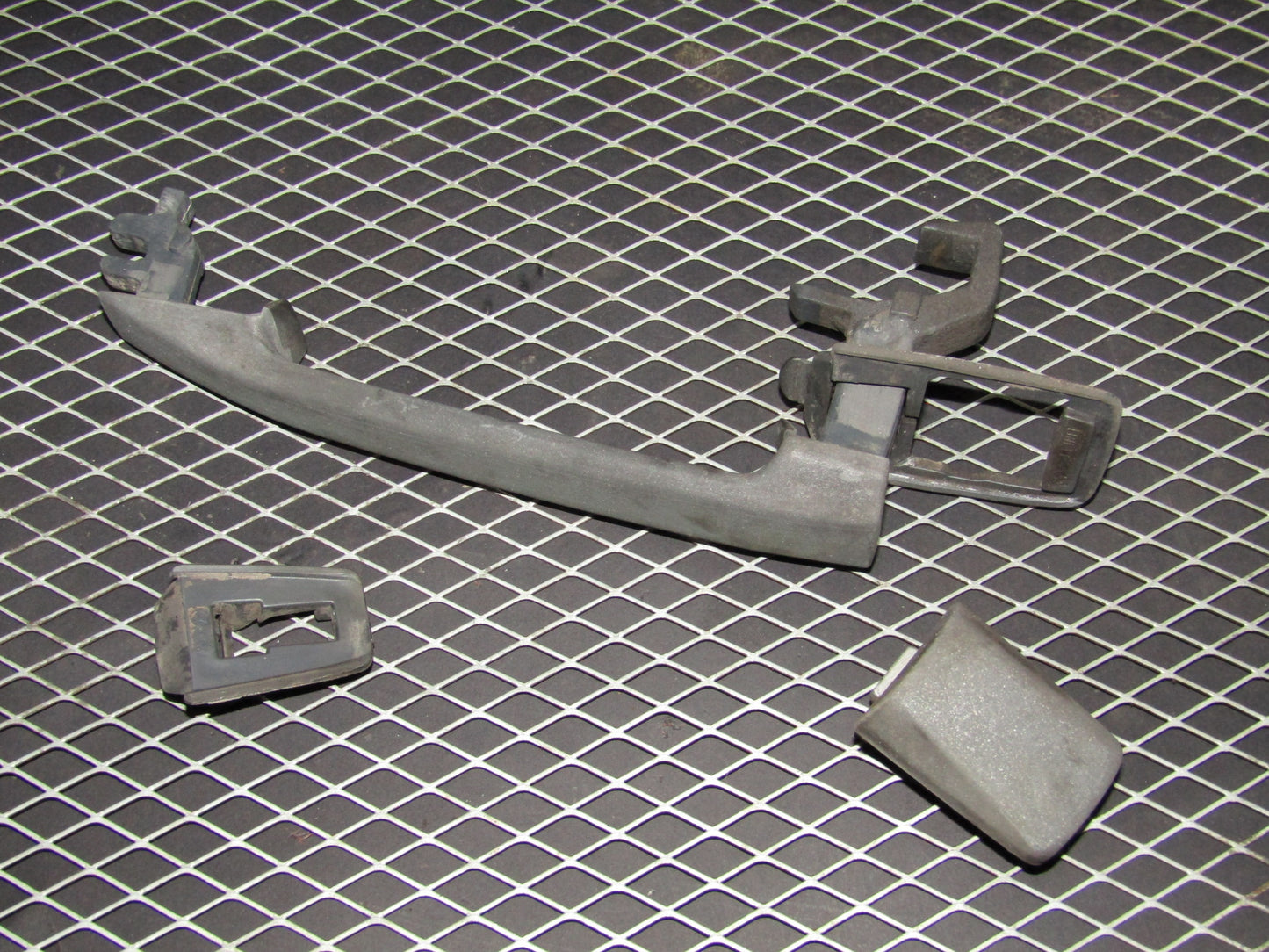 86-93 Mercedes Benz 300E OEM Rear Exterior Door Handle  - Left