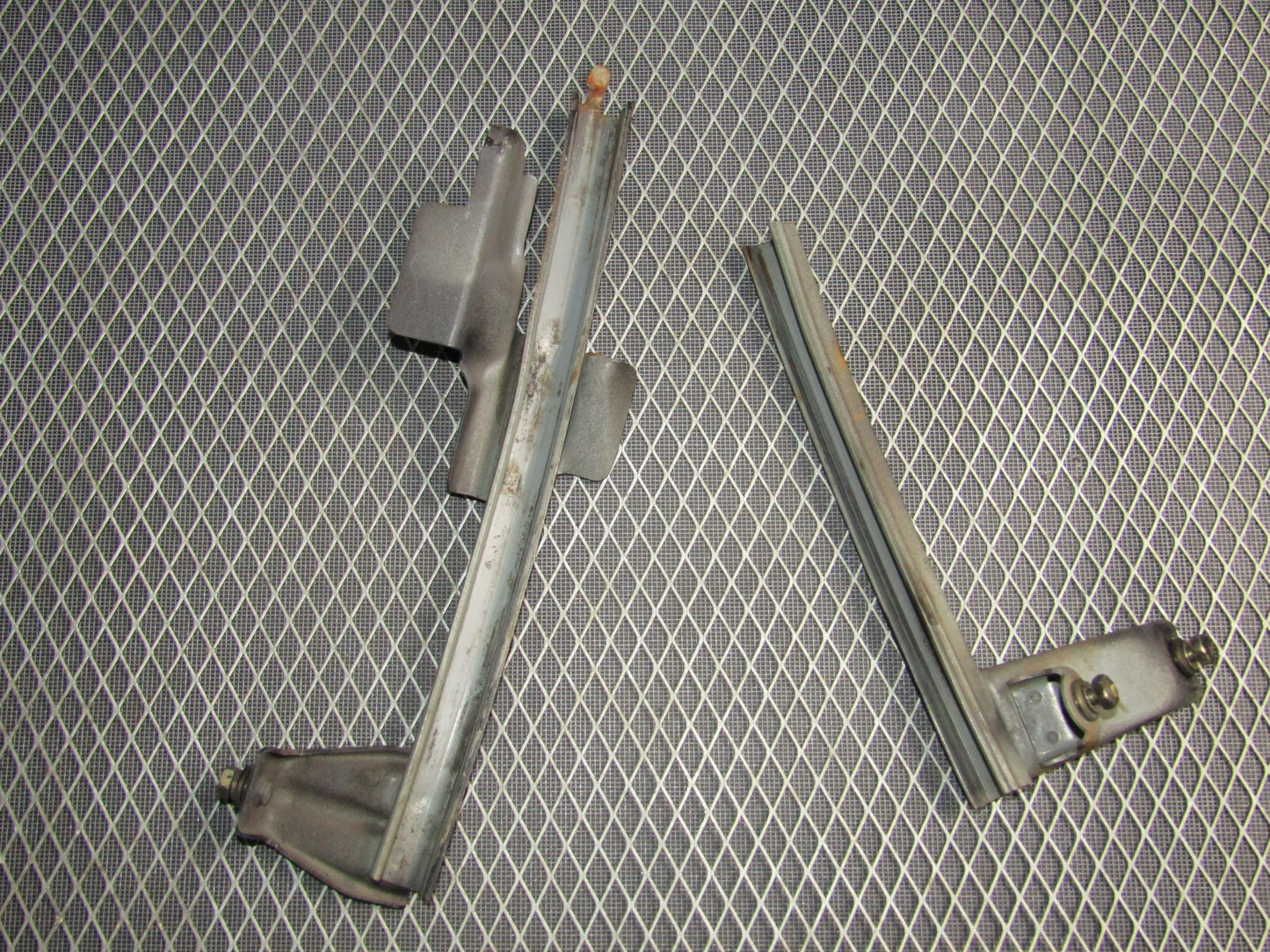 87-91 Toyota Crown Royal Saloon OEM Window Guide - Front Left