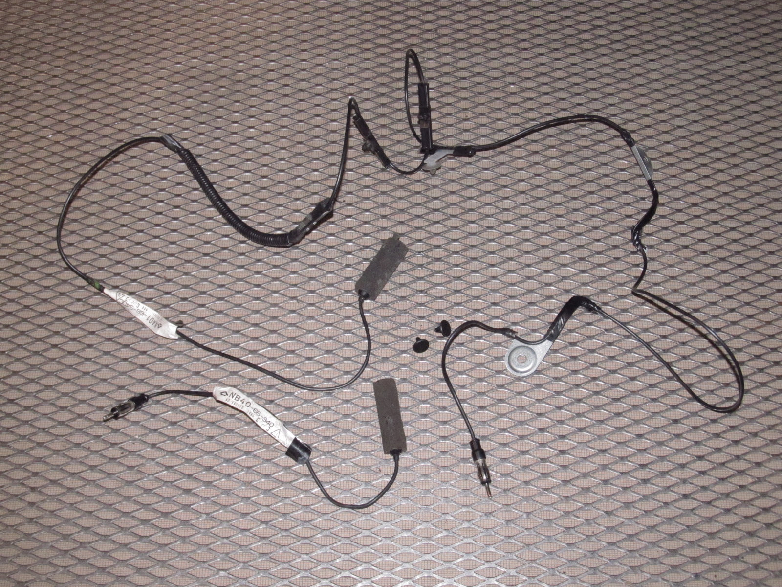 94 95 96 97 Mazda Miata OEM Antenna Cable