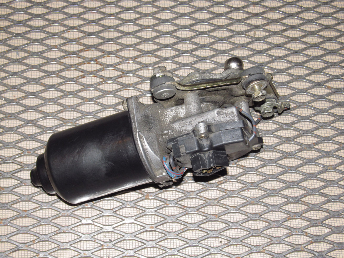 94 95 96 97 Mazda Miata OEM Front Wiper Motor