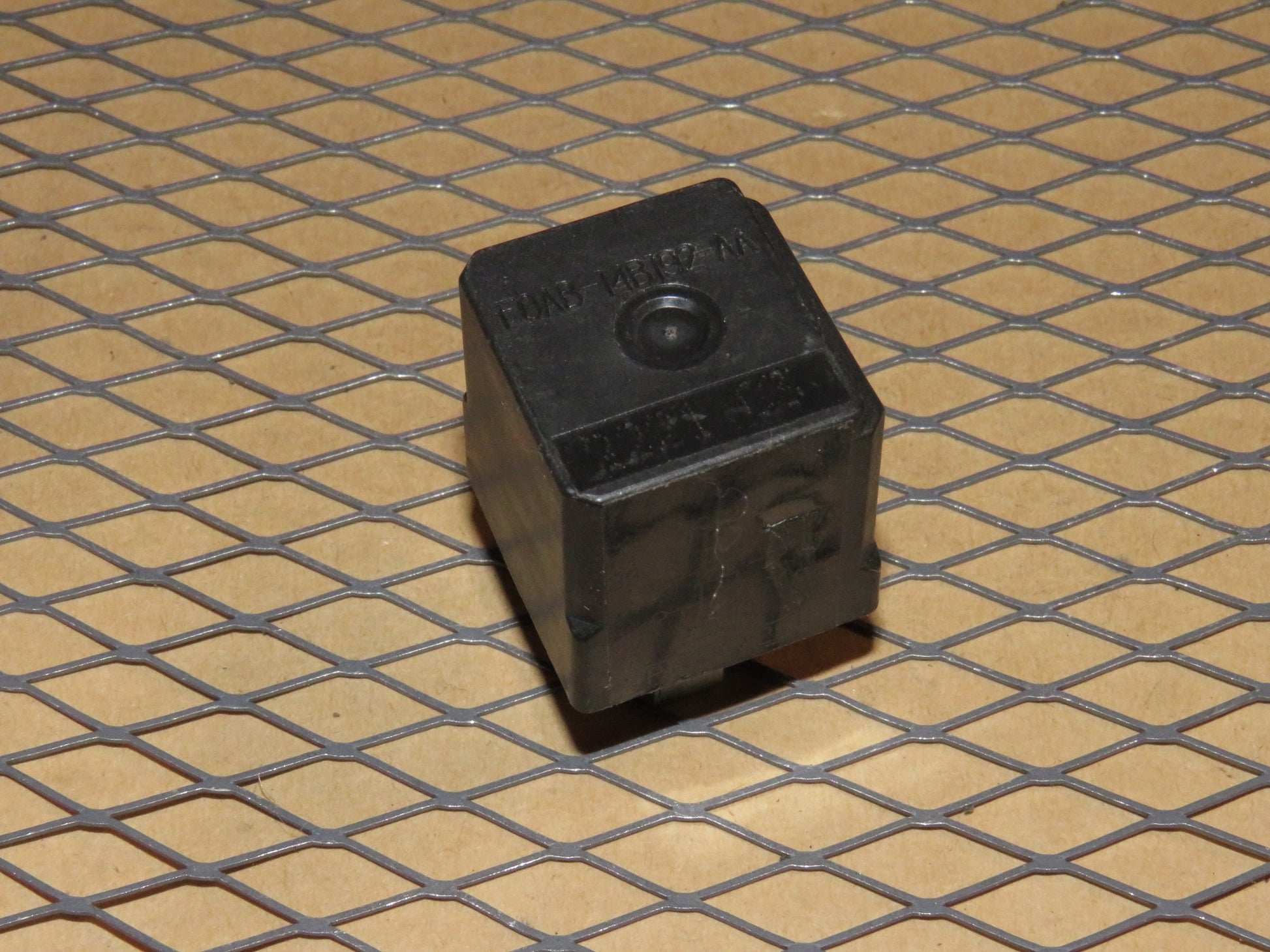 Ford Relay F0AB-14B192-AA