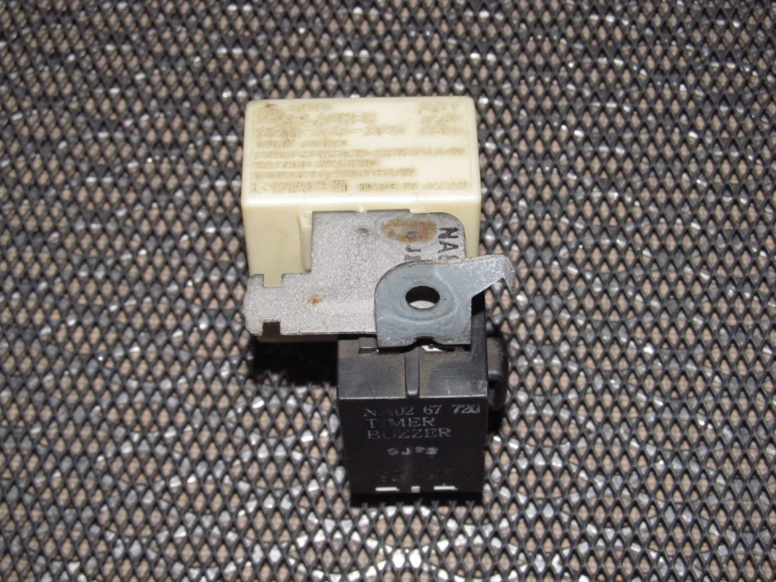 94 95 96 97 Mazda Miata OEM Flasher & Timer Relay
