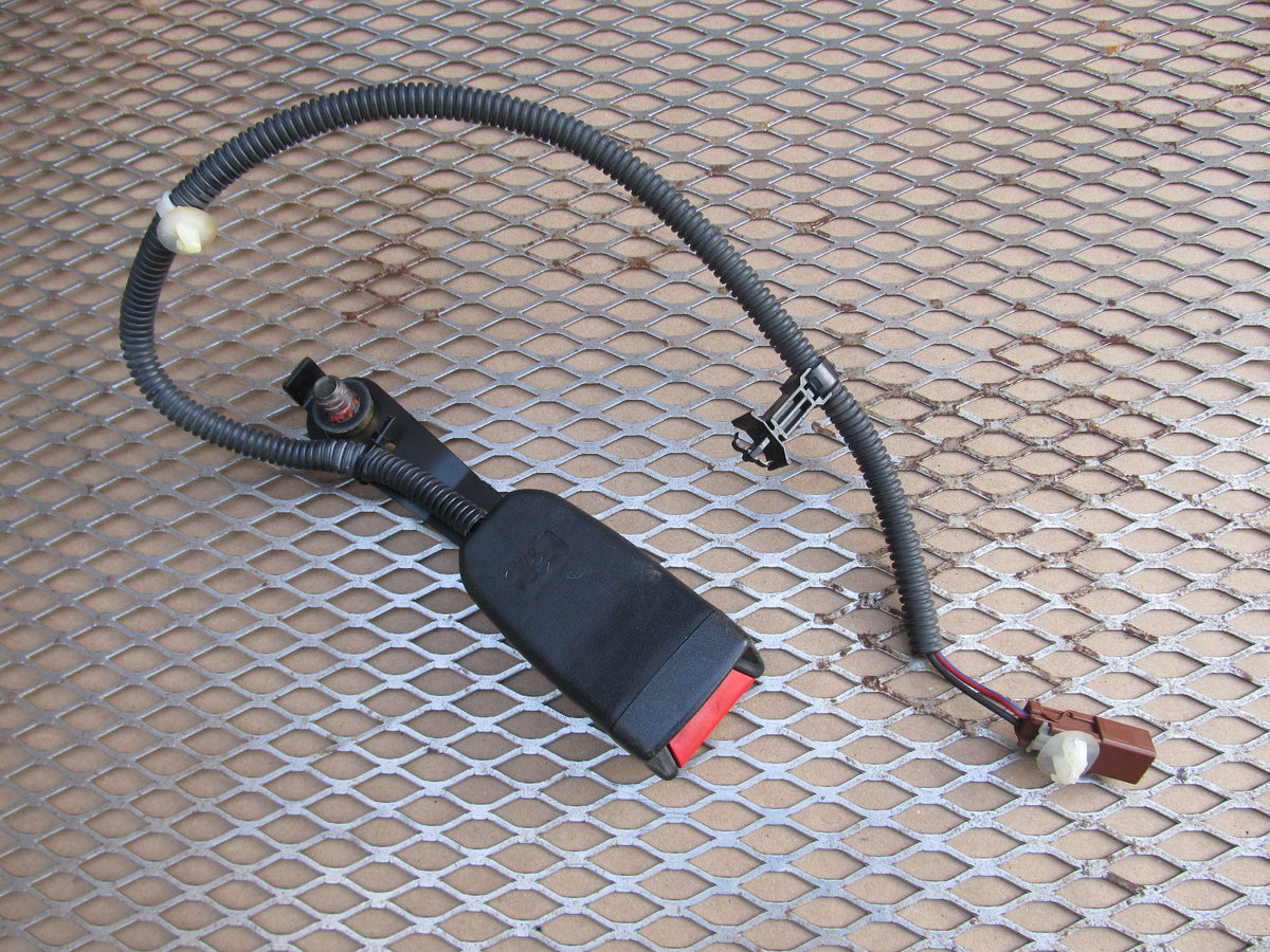 97 98 99 00 01 Honda Prelude OEM Front Seat Belt Buckle Receiver - Left