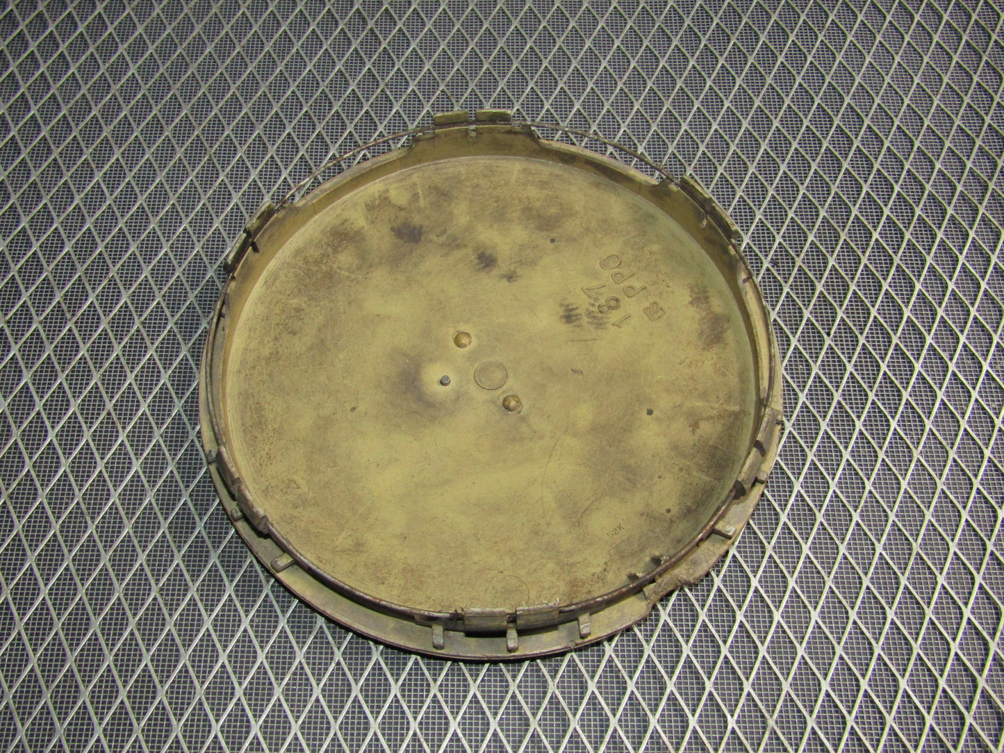 87 88 89 90 91 Toyota Crown Royal Saloon OEM Wheel Center Cap