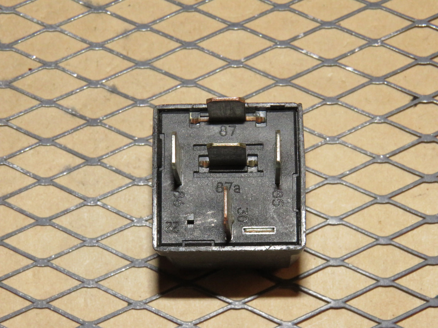 Ford Relay F0AB-14B192-AA