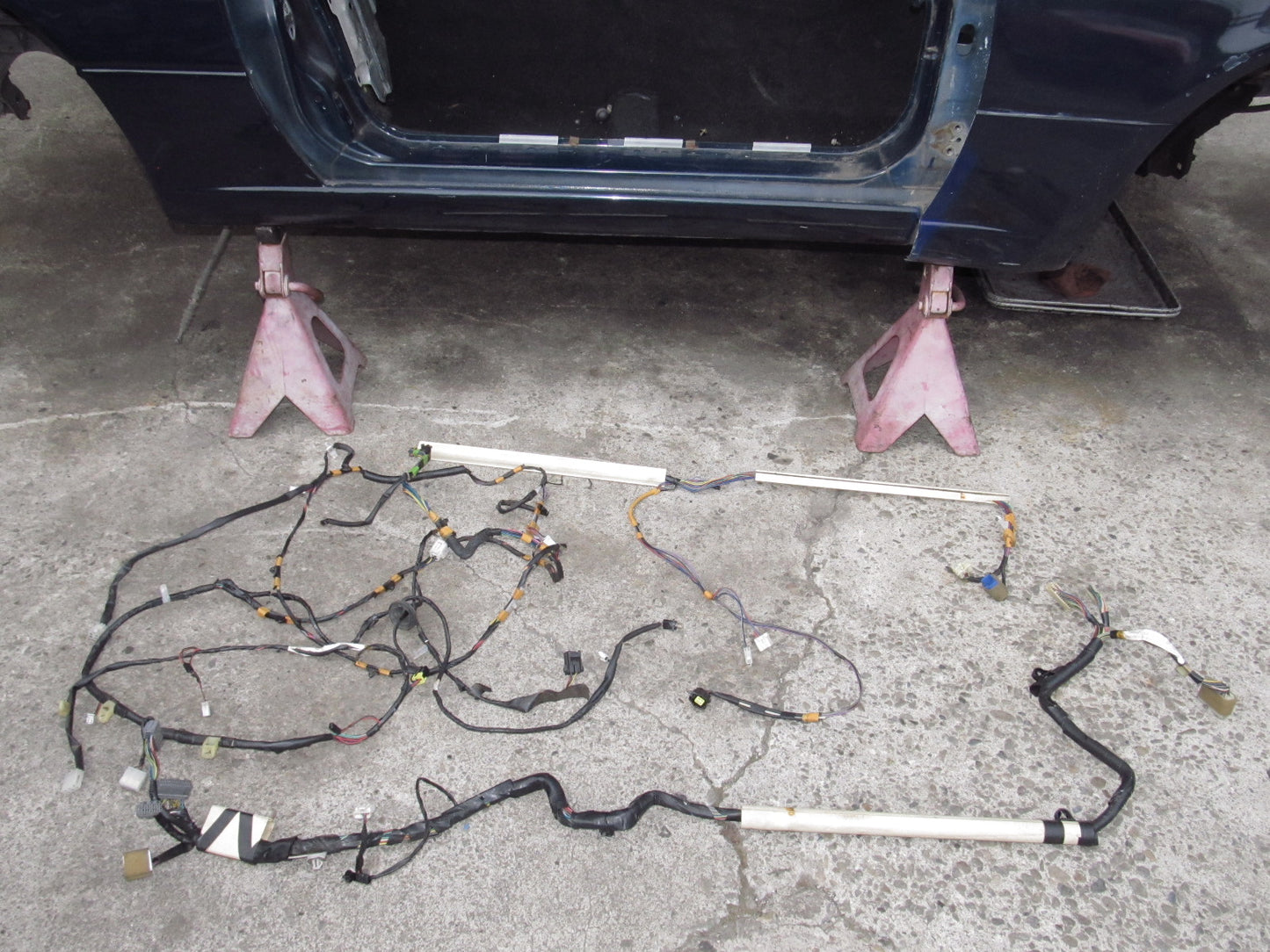 94 95 96 97 Mazda Miata OEM Trunk Tail Light Fuel Pump Wiring Harness
